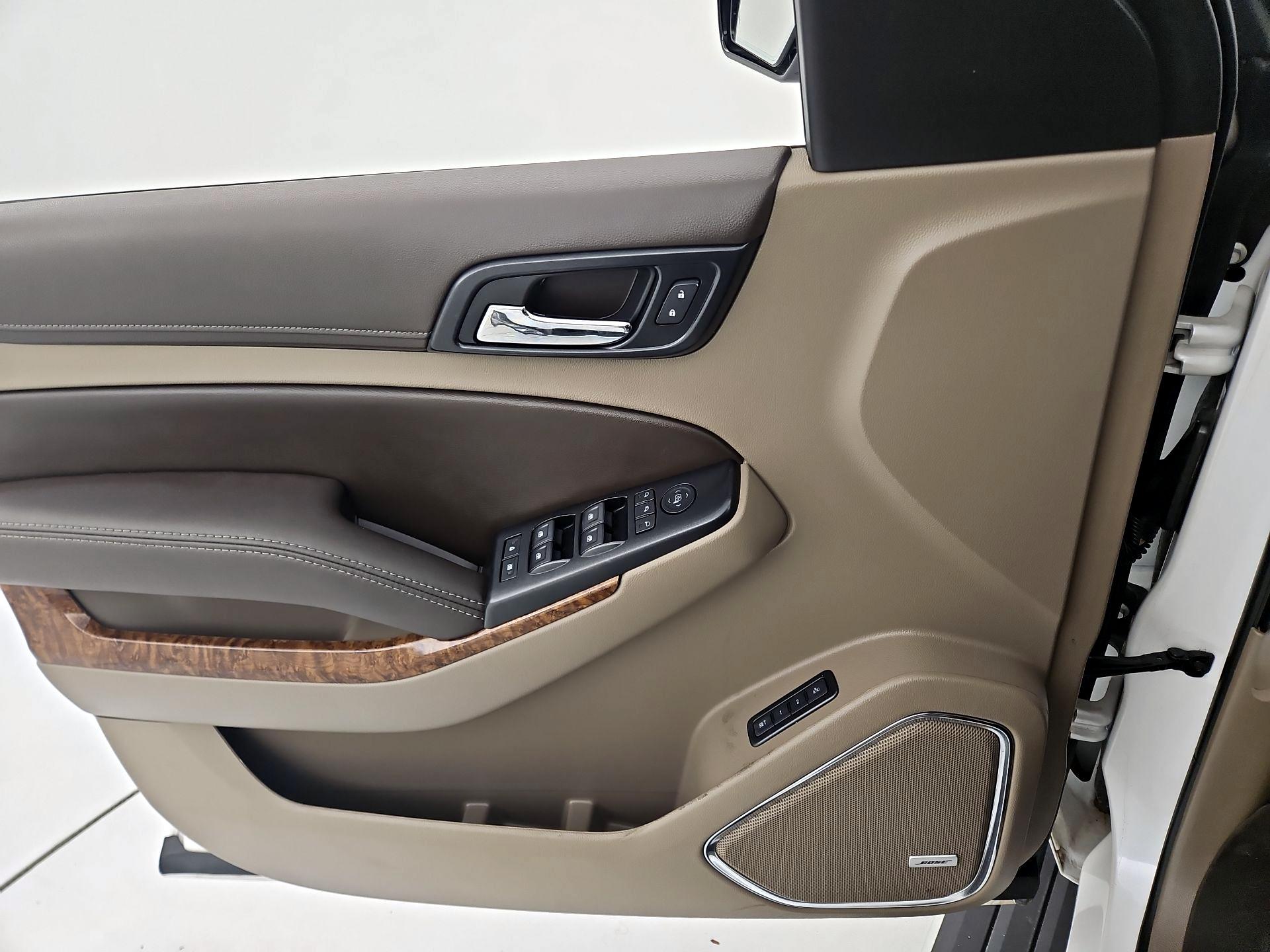 Thumbnail: 2017 Chevrolet Tahoe - 12