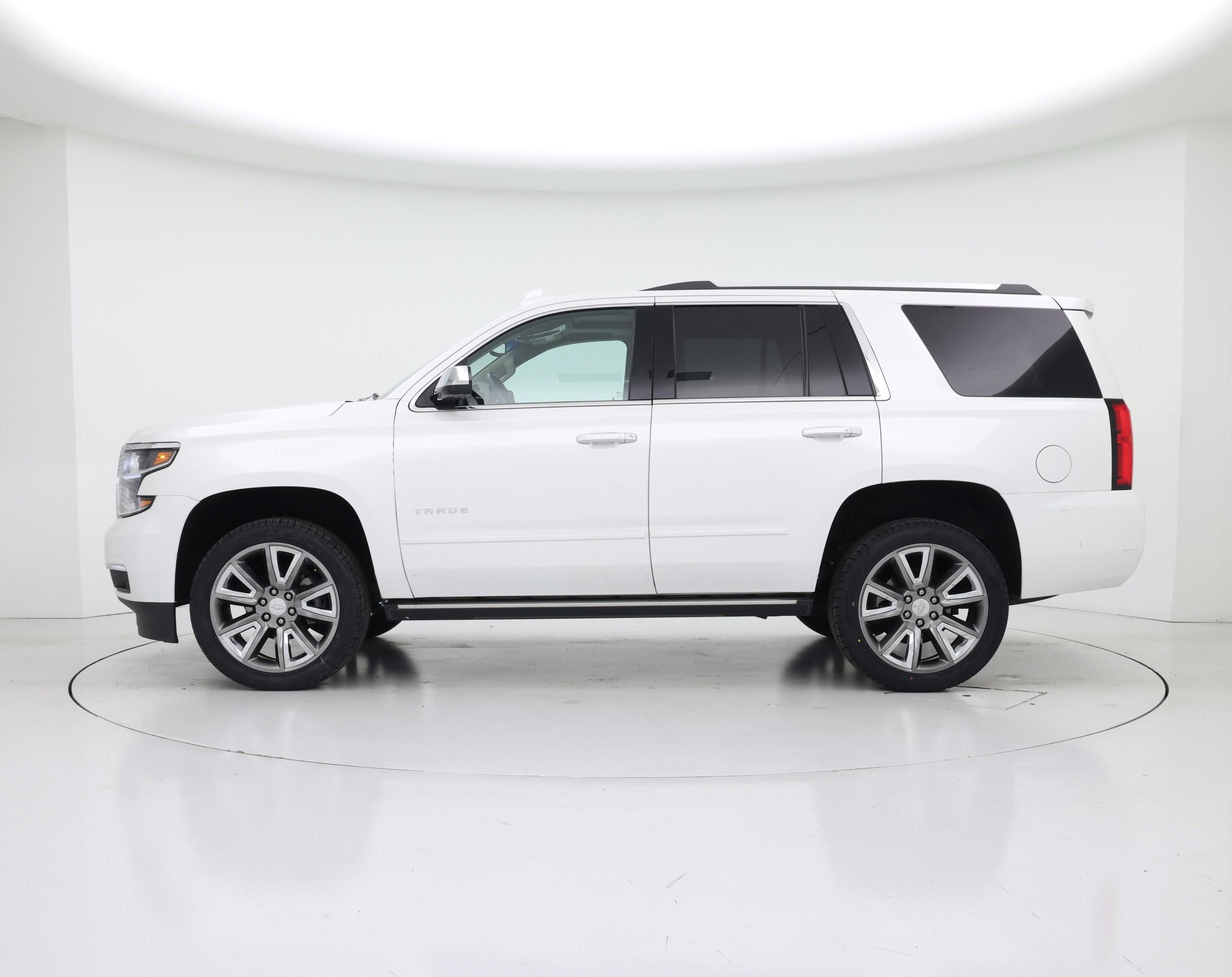 Thumbnail: 2017 Chevrolet Tahoe - 3