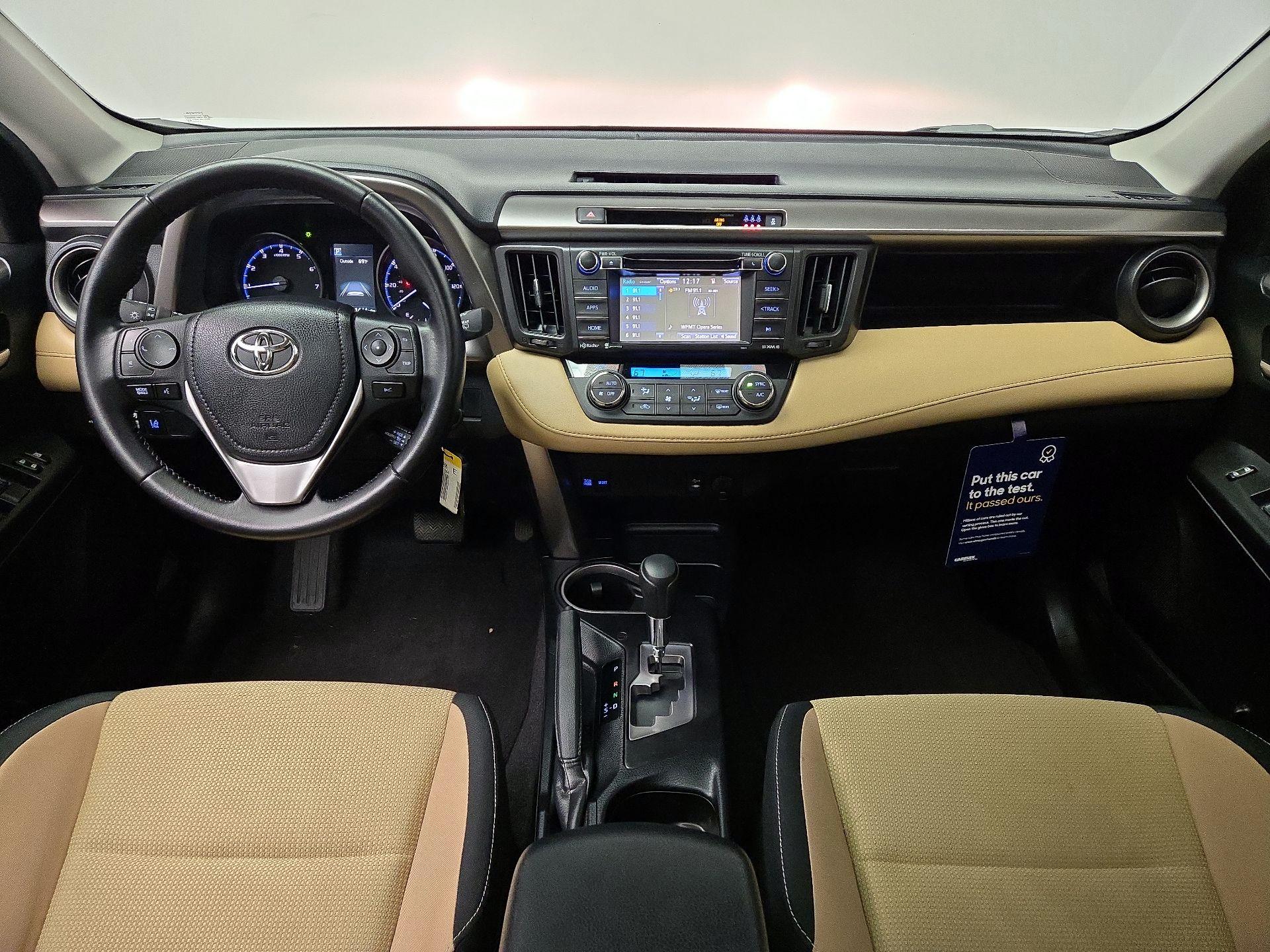 Thumbnail: 2017 Toyota RAV4 - 9