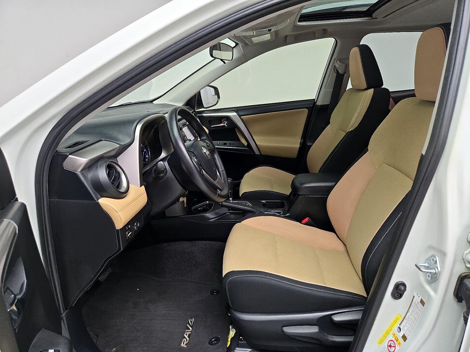 Thumbnail: 2017 Toyota RAV4 - 11