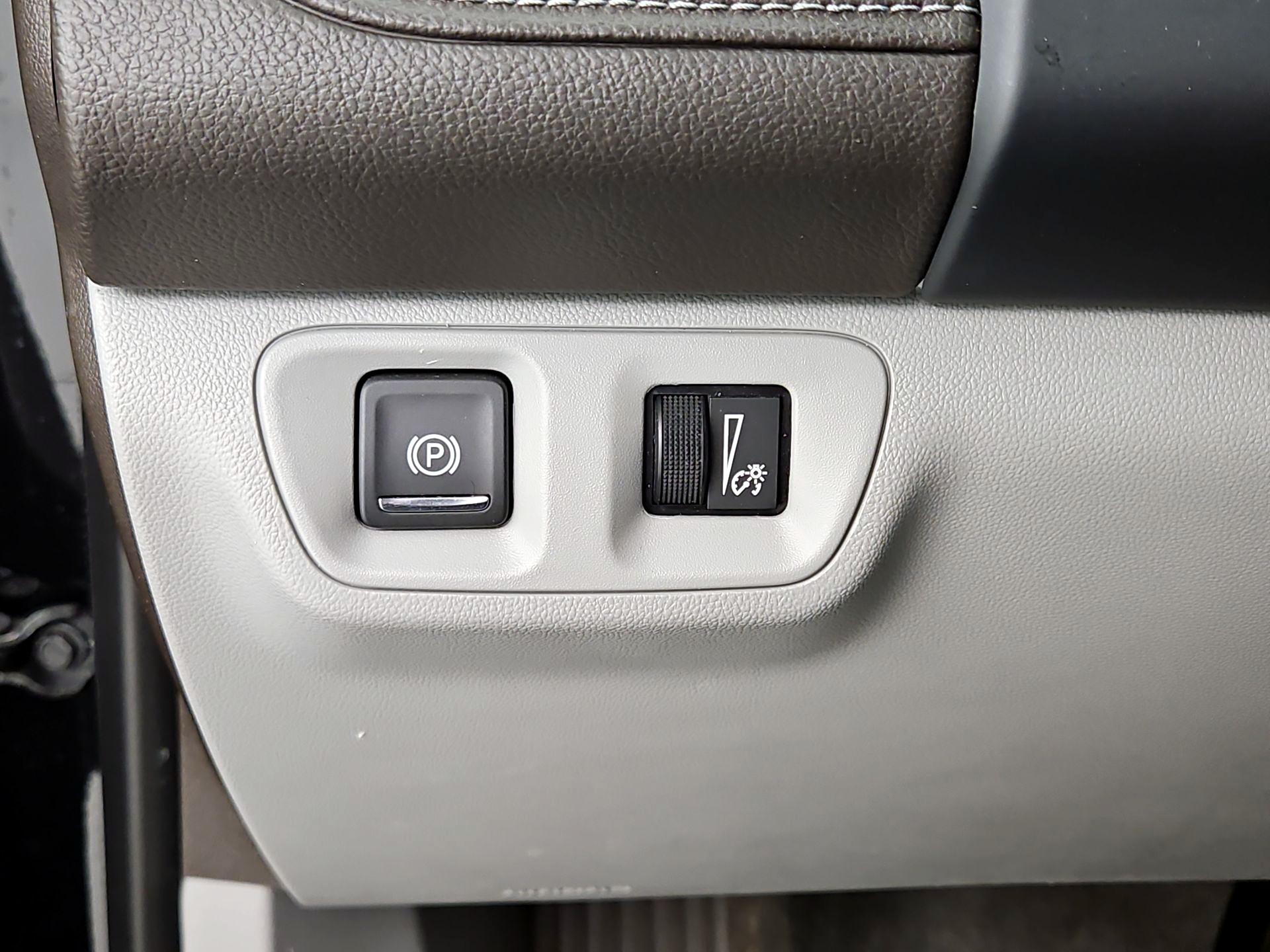 Thumbnail: 2023 GMC Acadia - 13