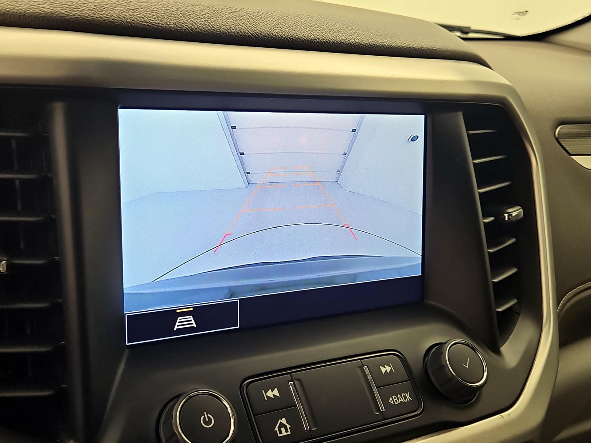 Thumbnail: 2023 GMC Acadia - 14