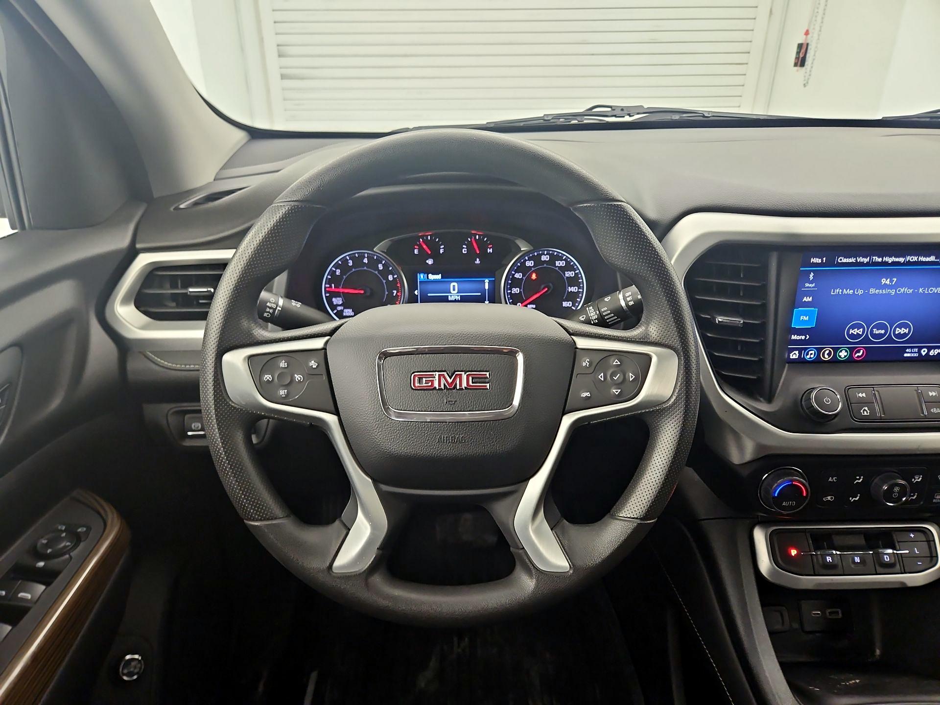 Thumbnail: 2023 GMC Acadia - 10