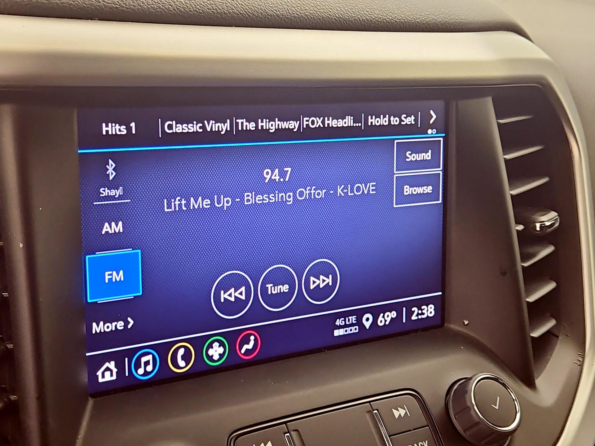 Thumbnail: 2023 GMC Acadia - 15