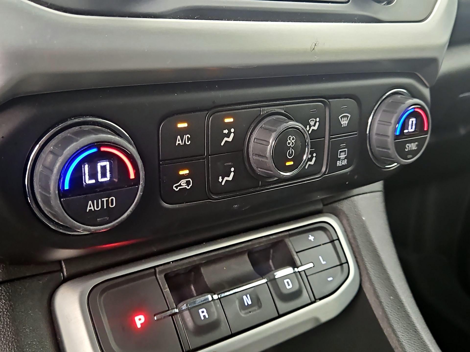 Thumbnail: 2023 GMC Acadia - 16