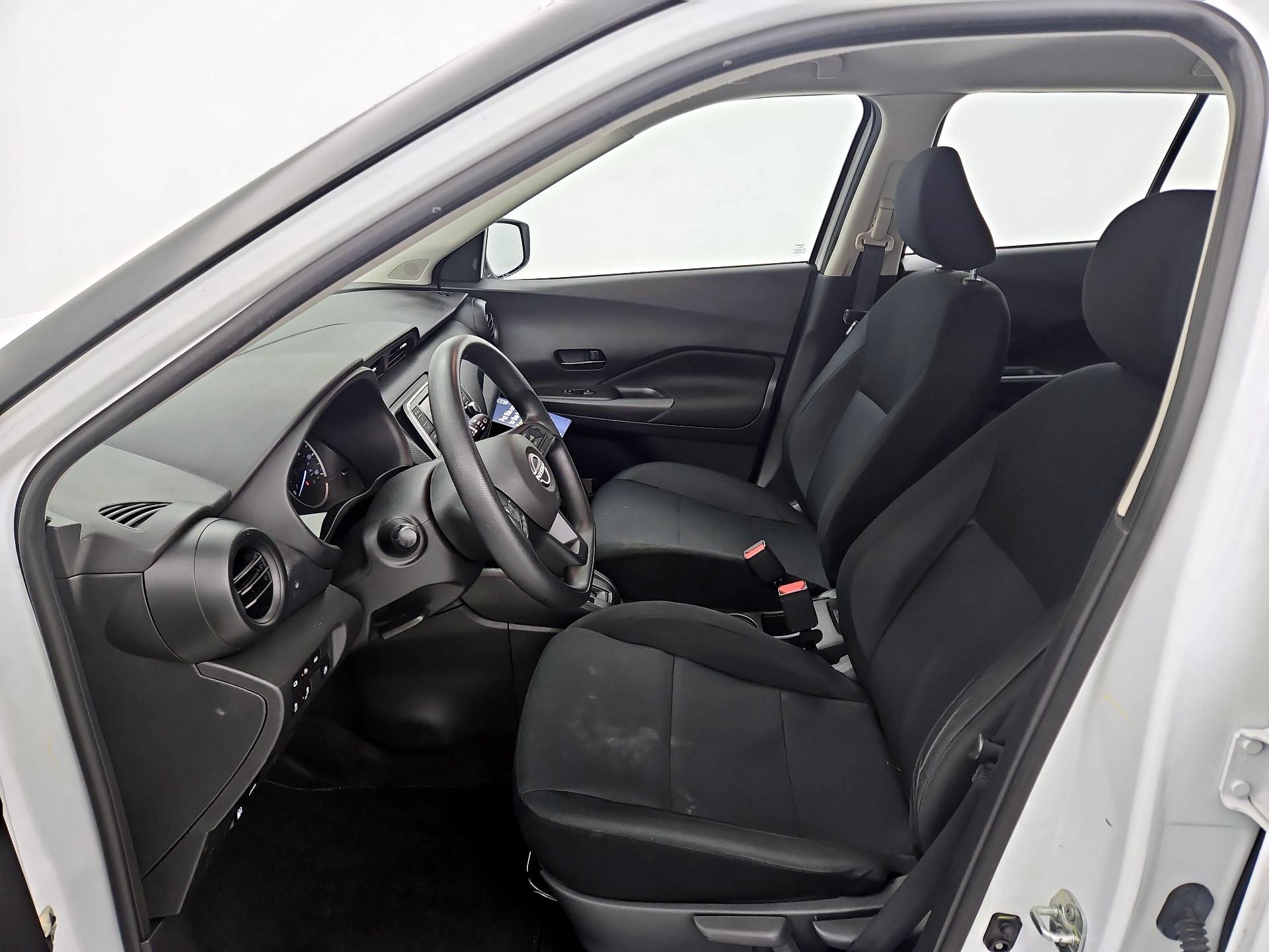 Thumbnail: 2023 Nissan Kicks - 11