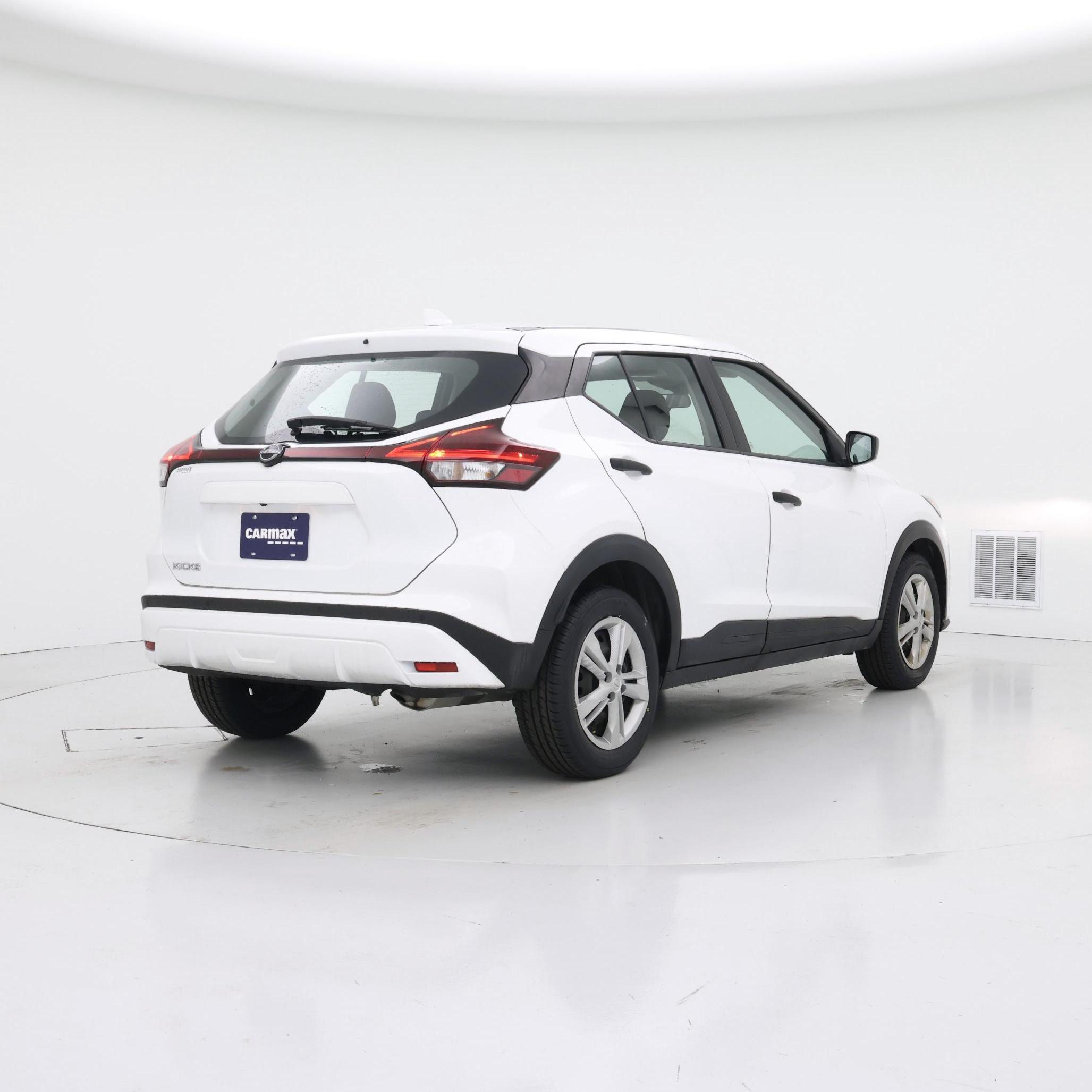 Thumbnail: 2023 Nissan Kicks - 8