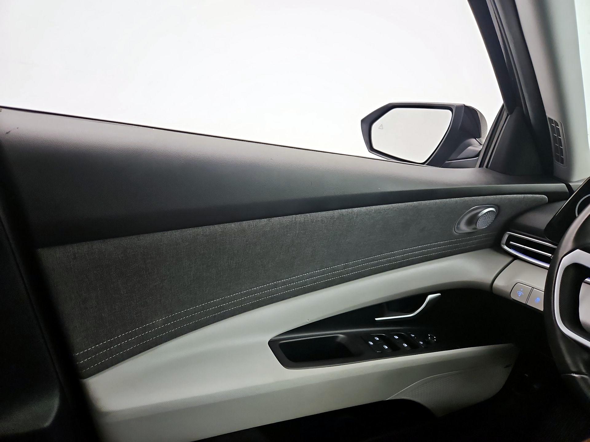 Thumbnail: 2024 Hyundai Elantra - 12