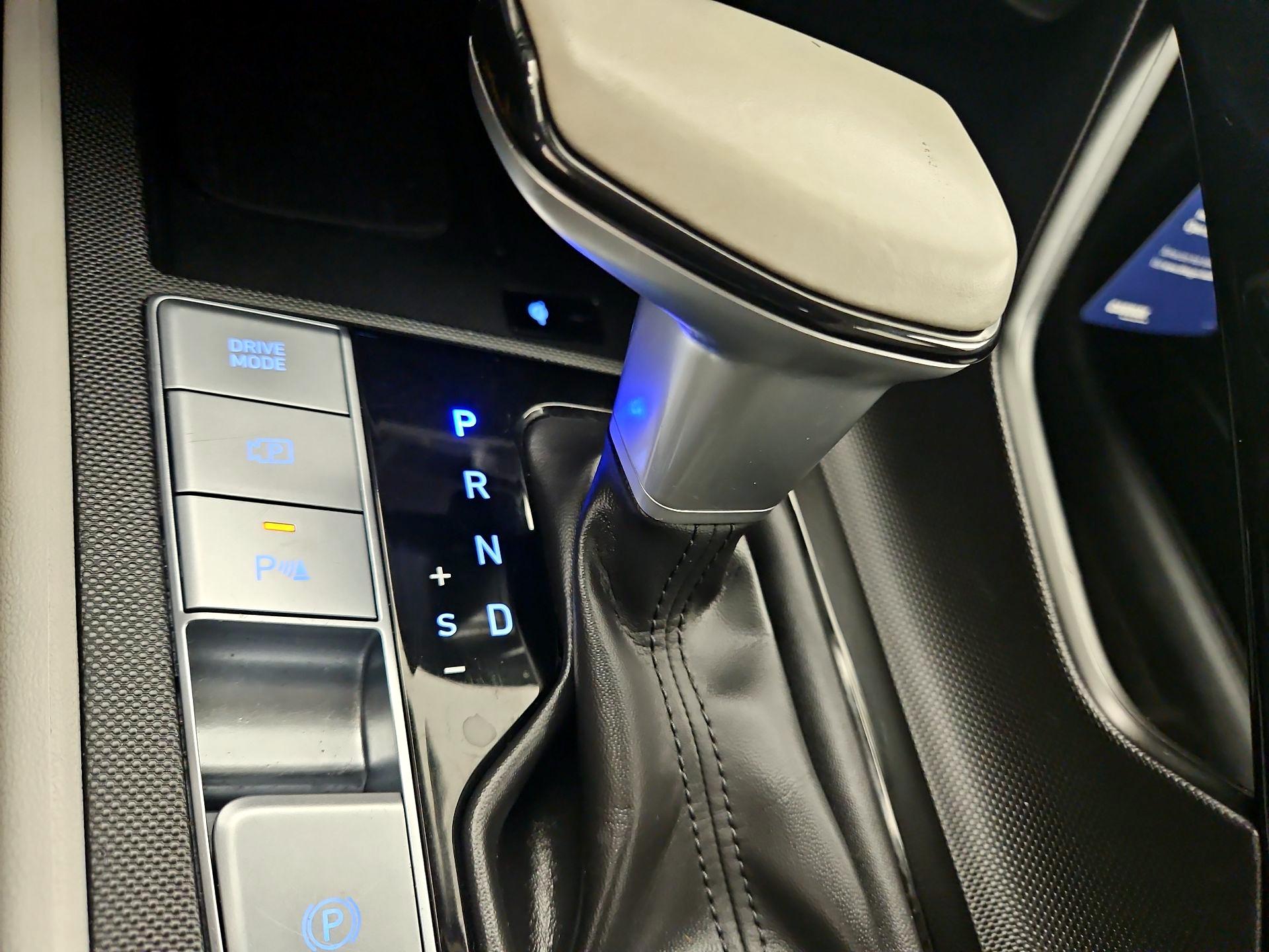 Thumbnail: 2024 Hyundai Elantra - 18