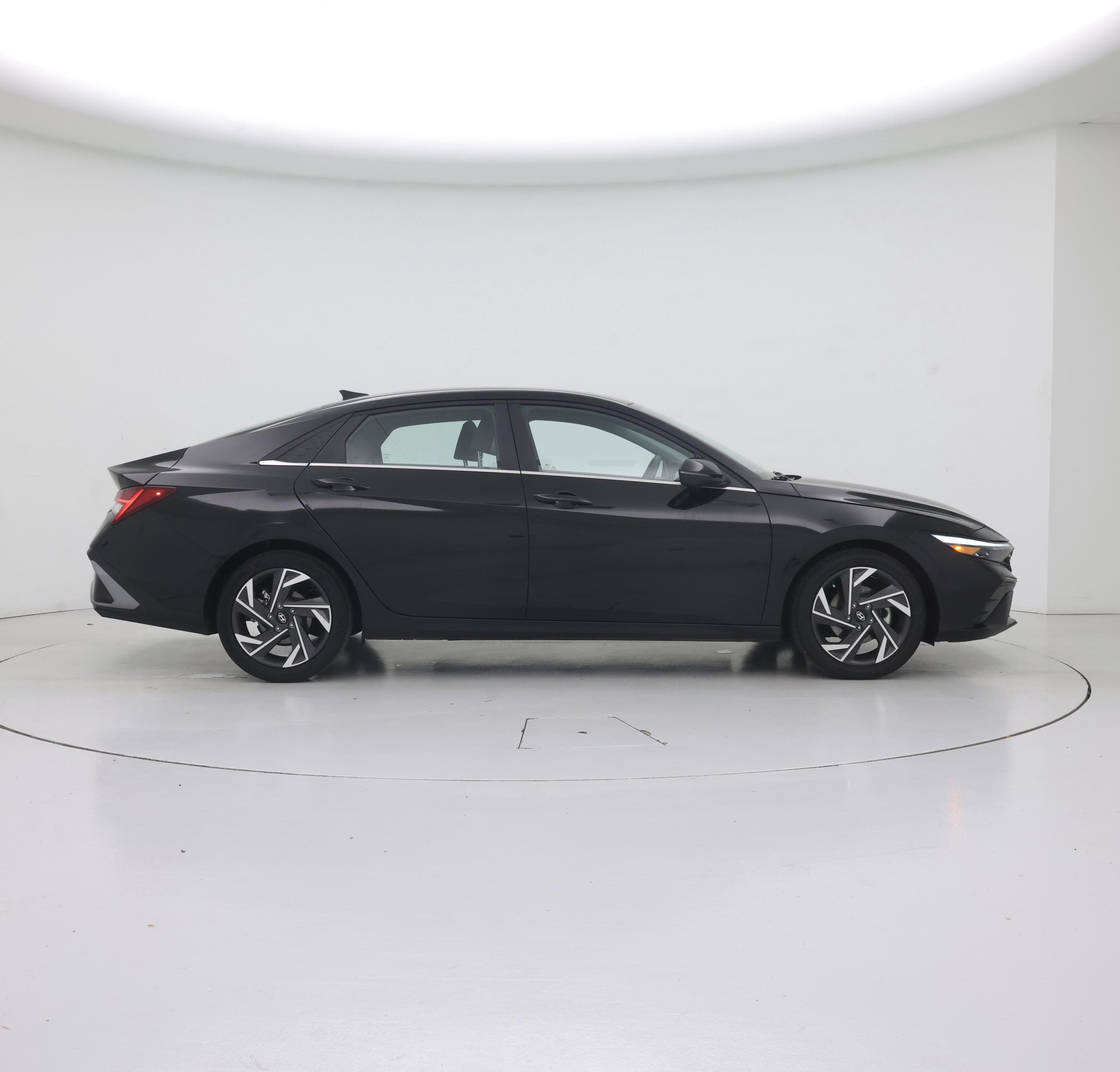 Thumbnail: 2024 Hyundai Elantra - 7