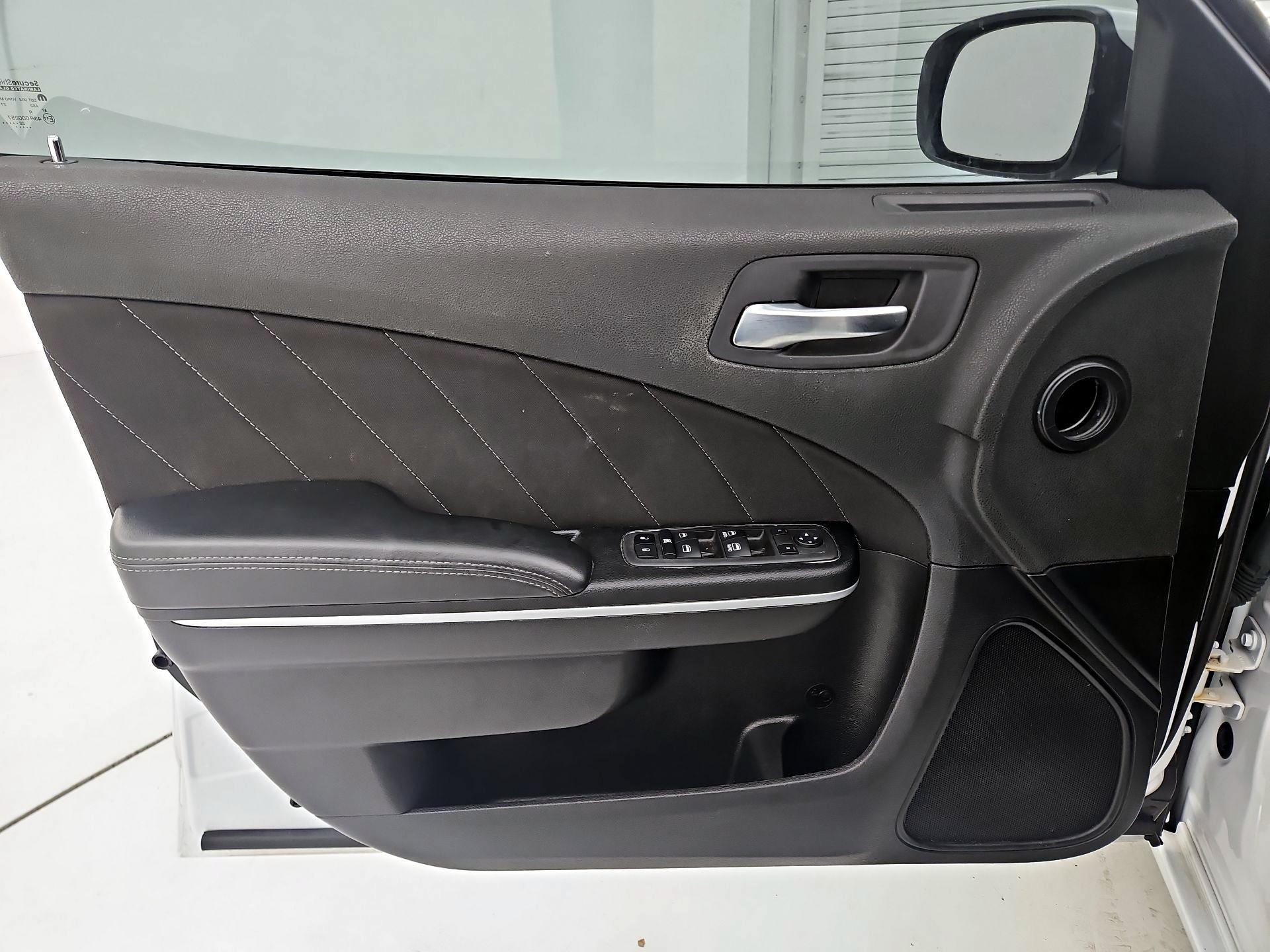 Thumbnail: 2022 Dodge Charger - 12