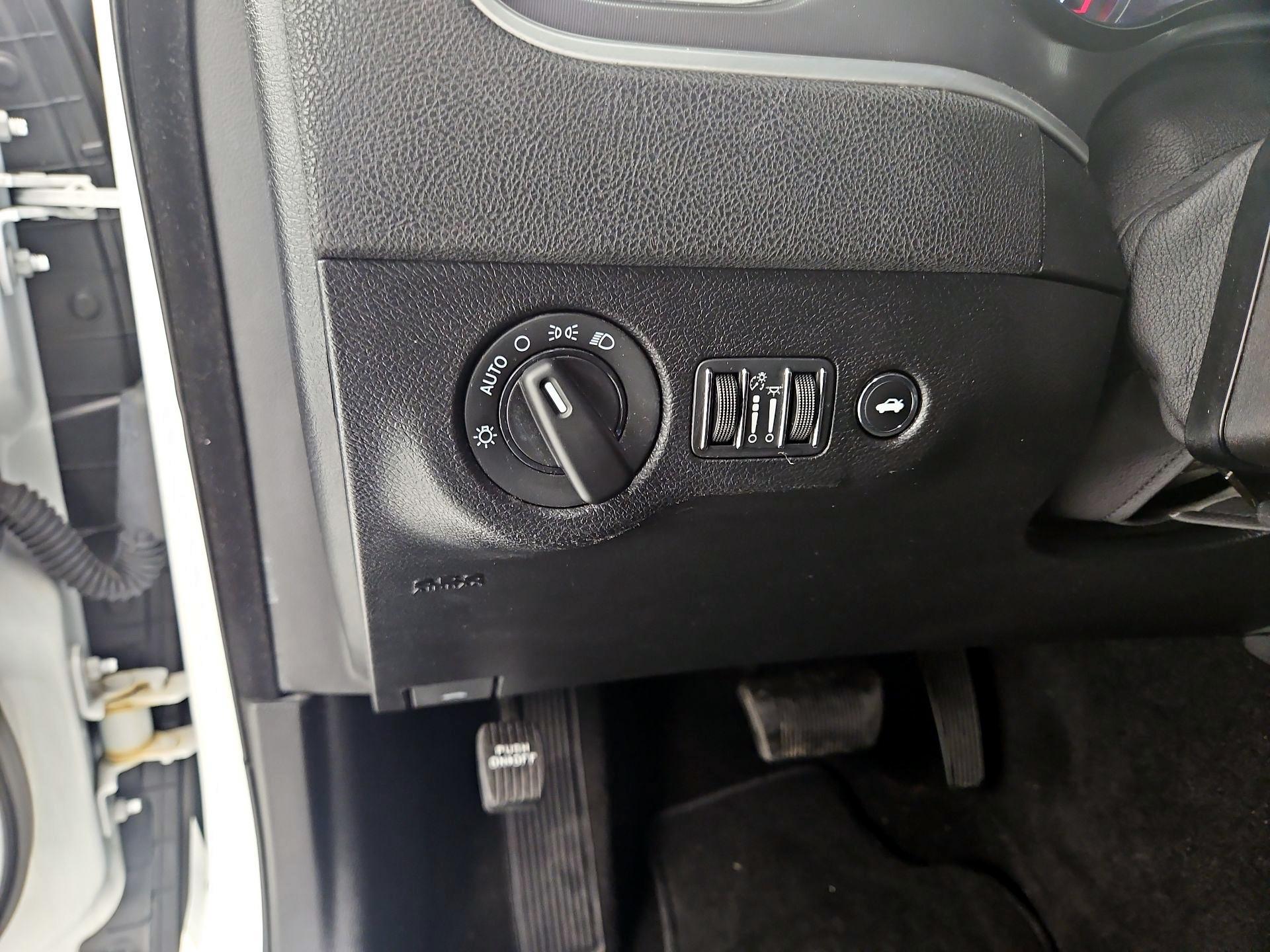 Thumbnail: 2022 Dodge Charger - 13