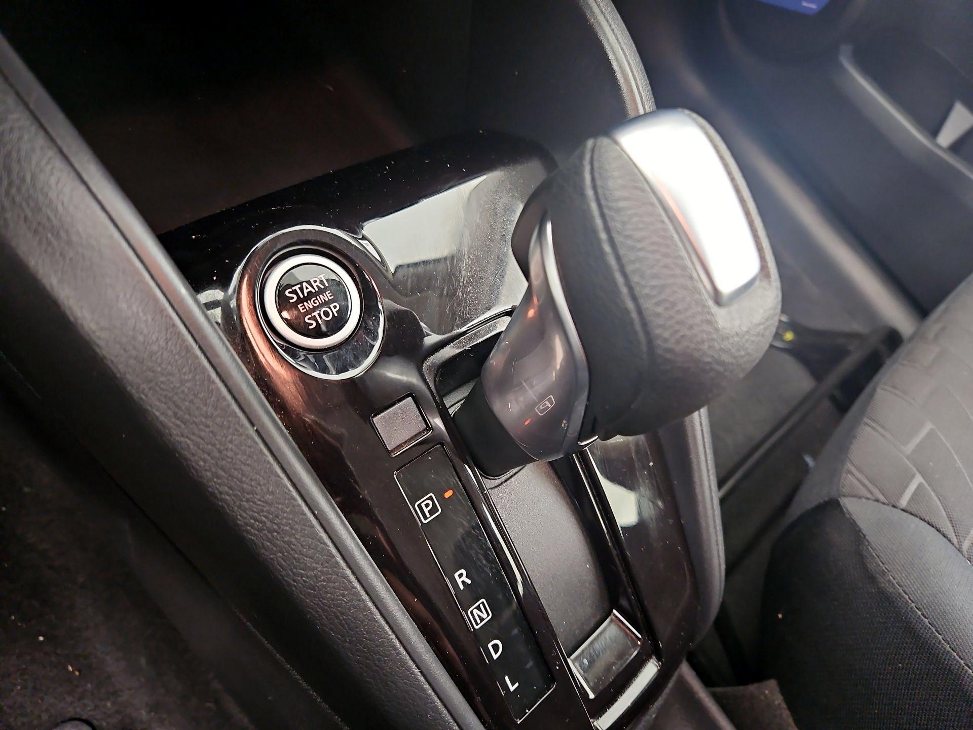 Thumbnail: 2022 Nissan Kicks - 17