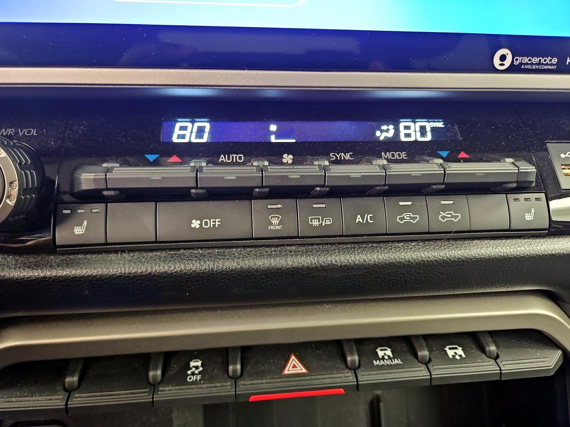 Thumbnail: 2022 Toyota Tundra - 17