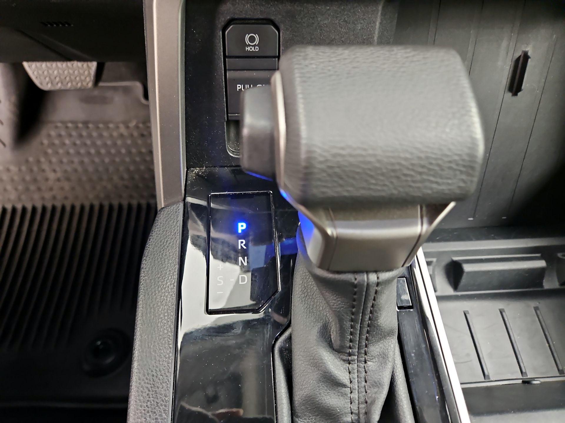 Thumbnail: 2022 Toyota Tundra - 18