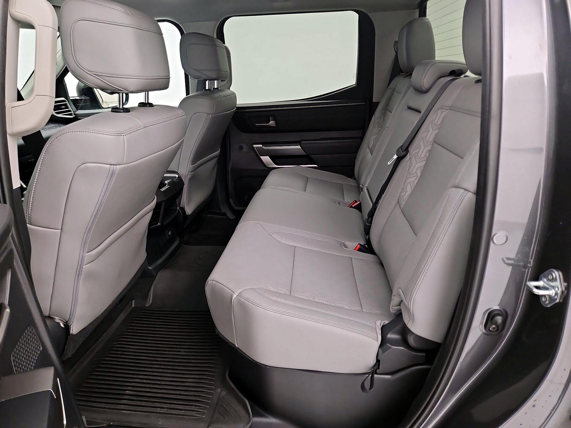 Thumbnail: 2022 Toyota Tundra - 20