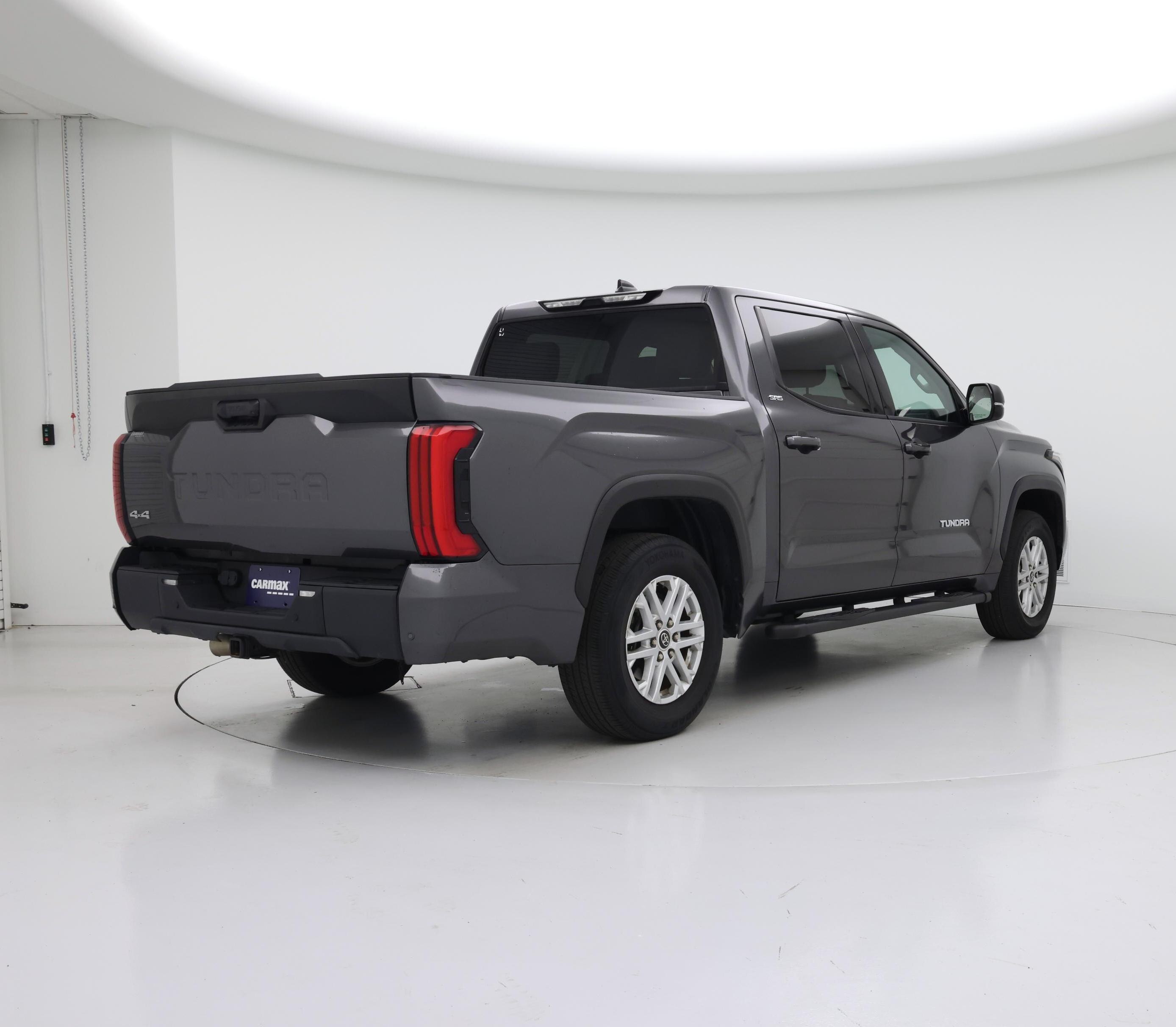 Thumbnail: 2022 Toyota Tundra - 8