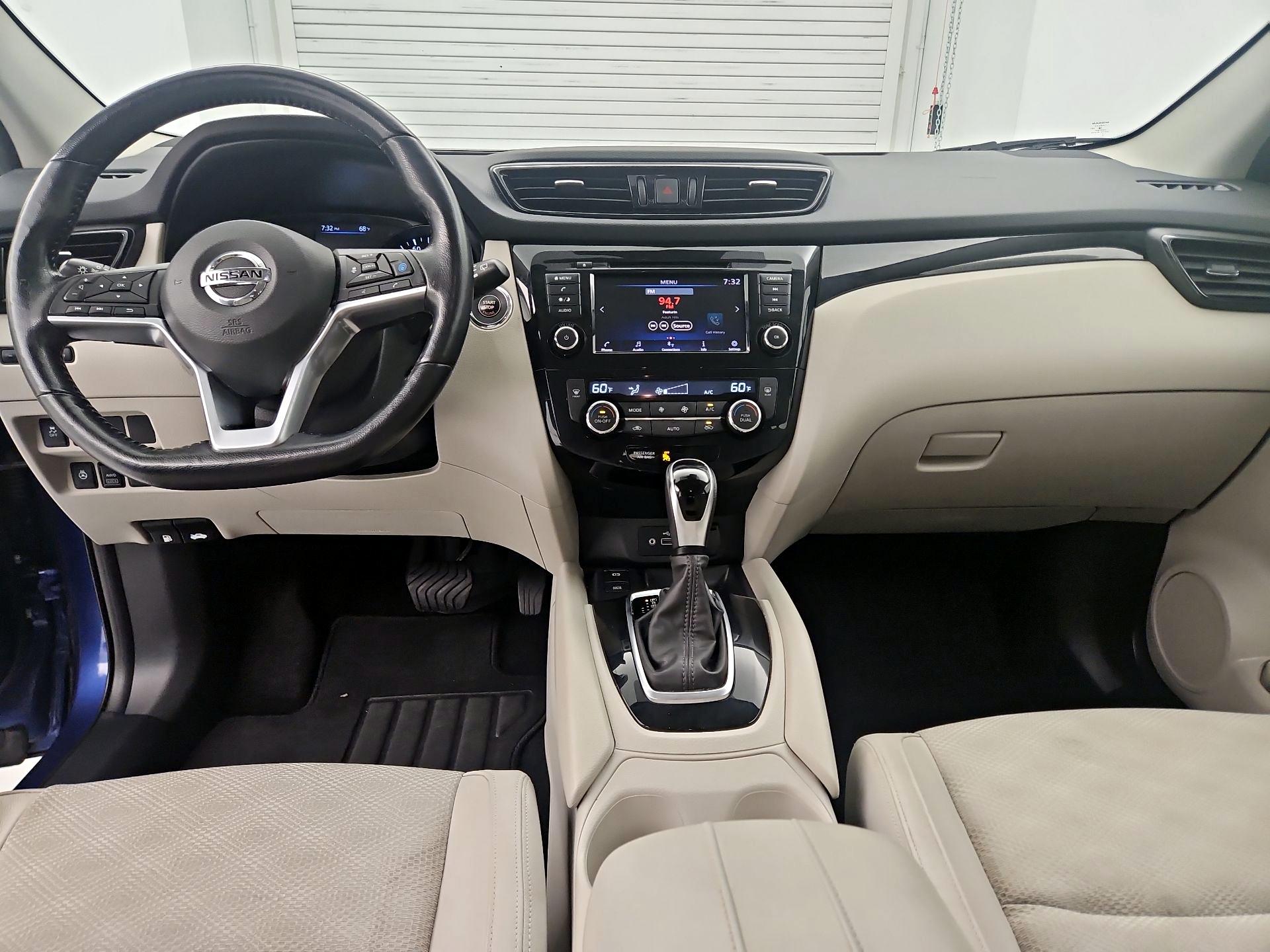 Thumbnail: 2022 Nissan Rogue Sport - 9