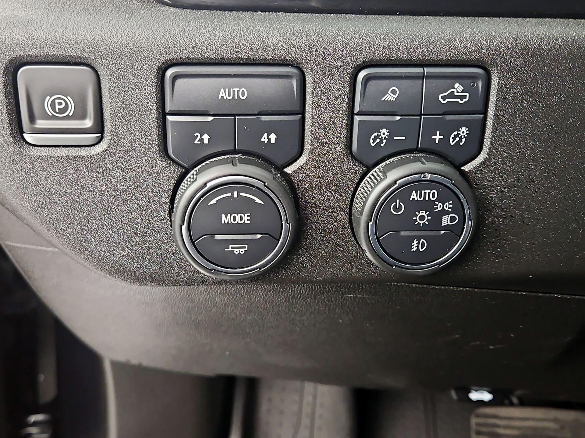 Thumbnail: 2022 Chevrolet Silverado 1500 - 13