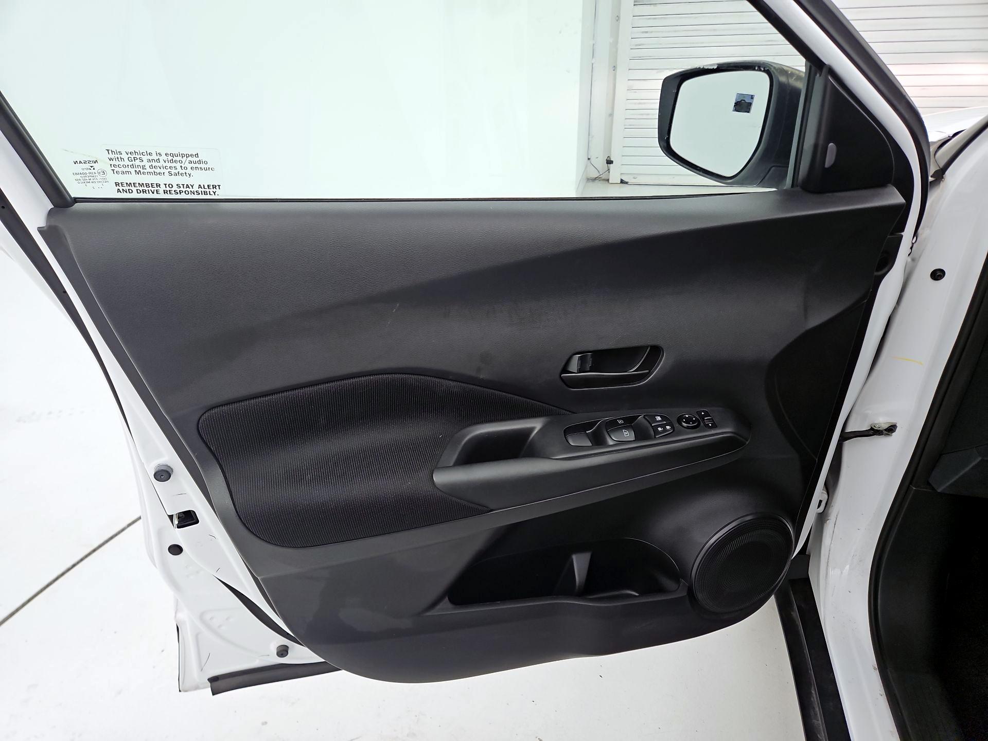 Thumbnail: 2022 Nissan Kicks - 12