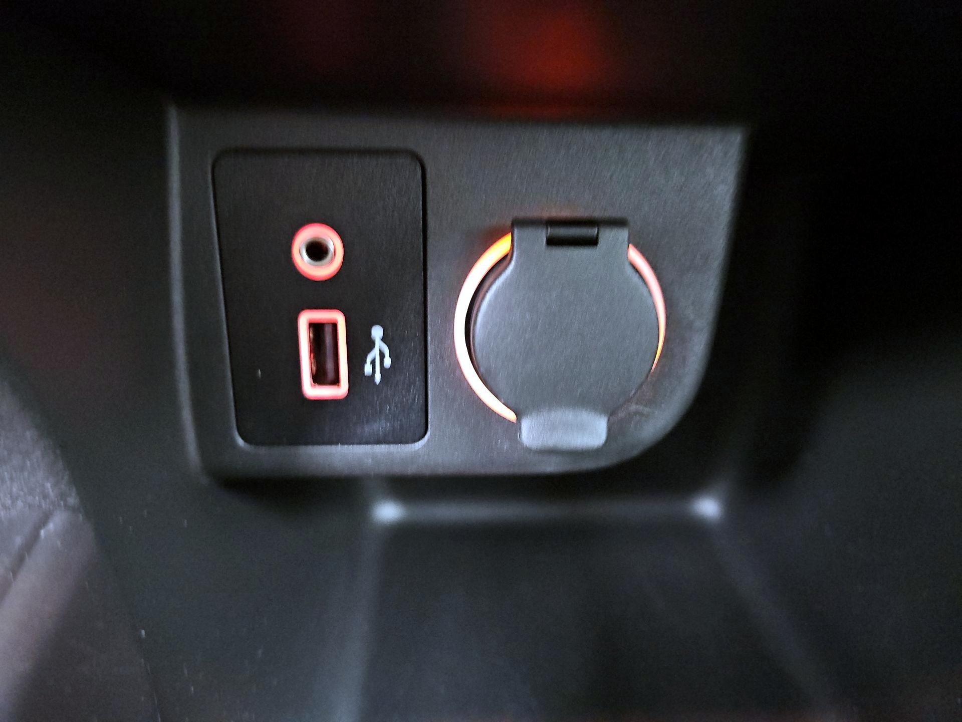 Thumbnail: 2022 Nissan Kicks - 18