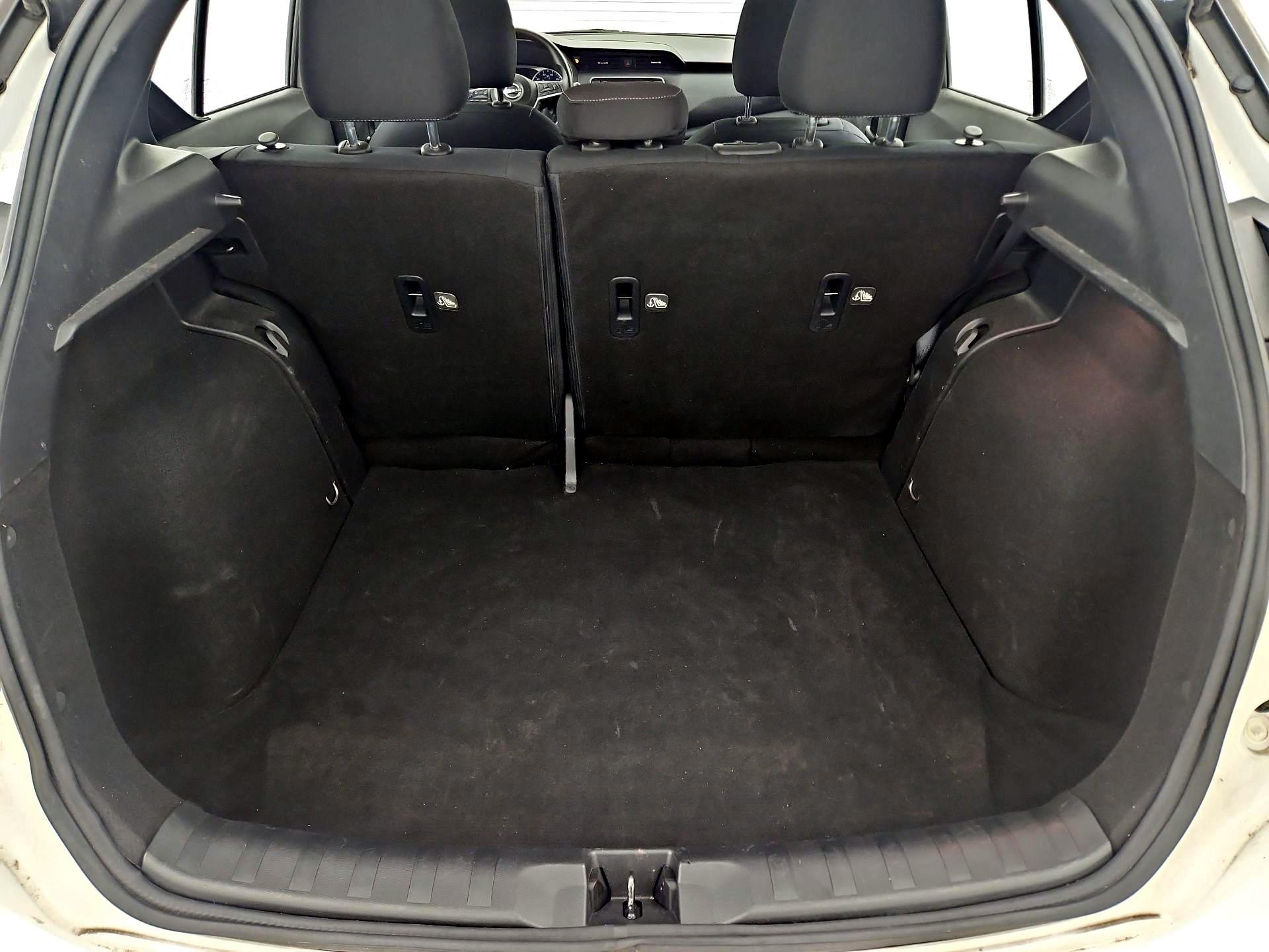 Thumbnail: 2022 Nissan Kicks - 20