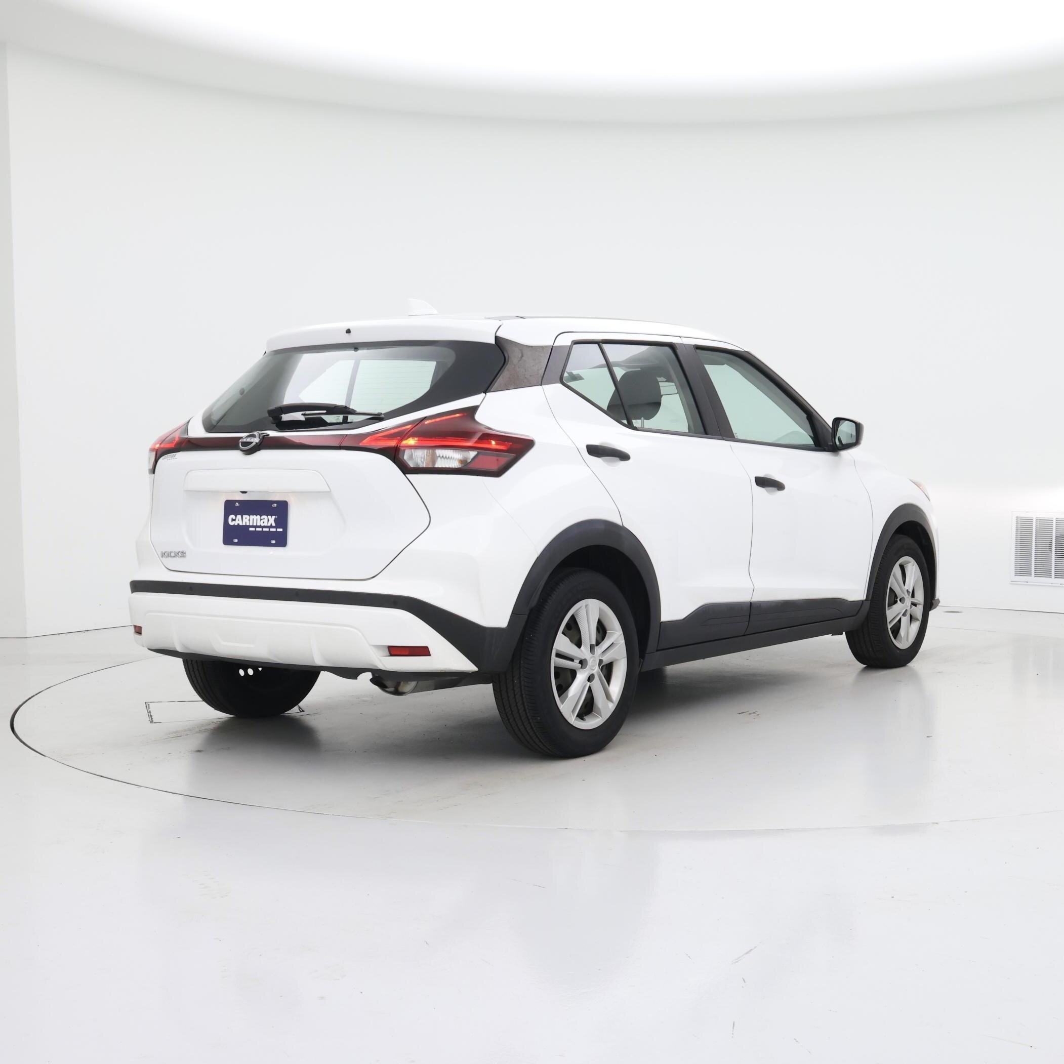 Thumbnail: 2022 Nissan Kicks - 8