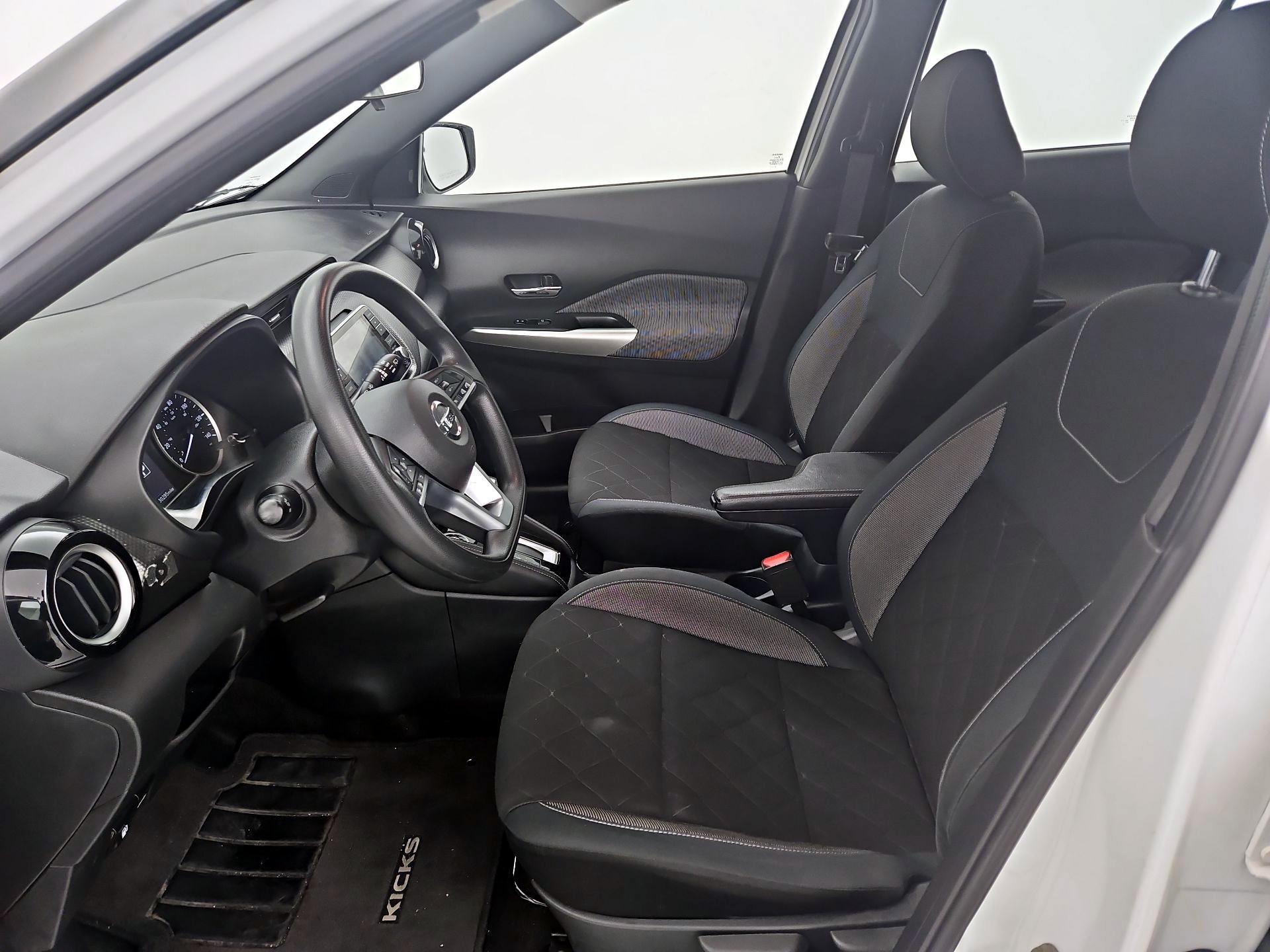 Thumbnail: 2020 Nissan Kicks - 11