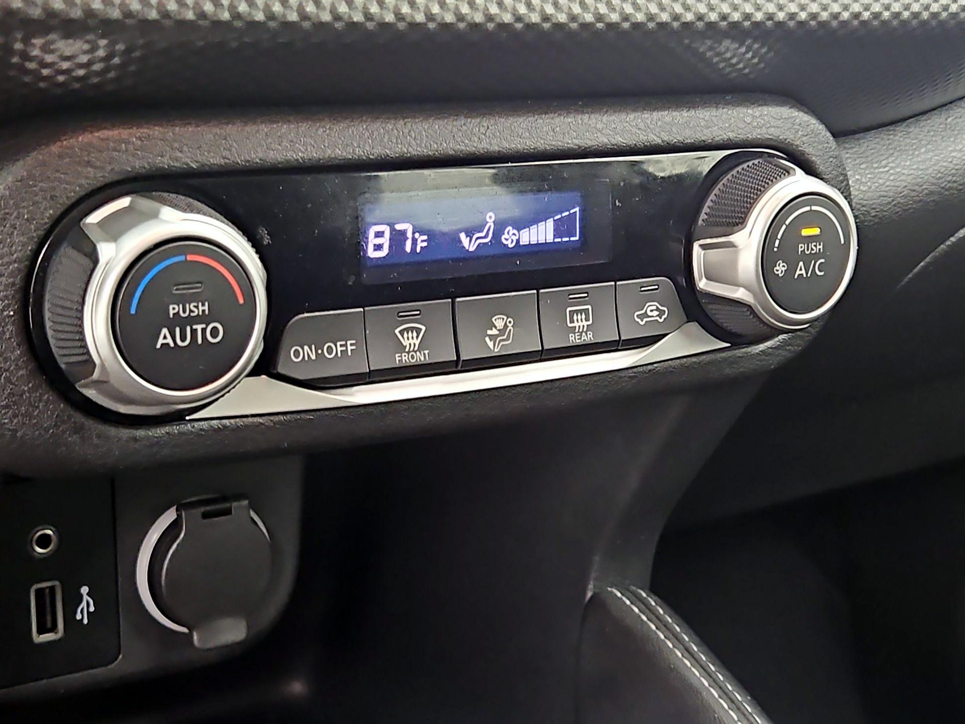 Thumbnail: 2020 Nissan Kicks - 15