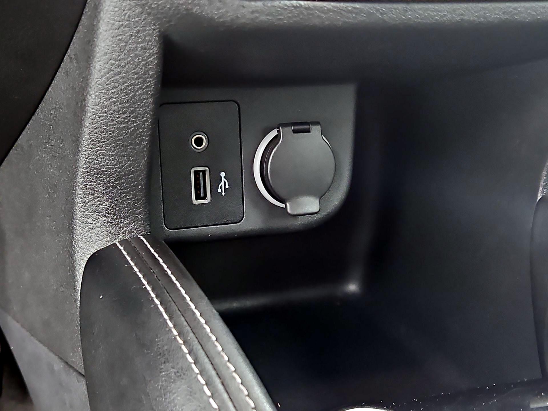 Thumbnail: 2020 Nissan Kicks - 17