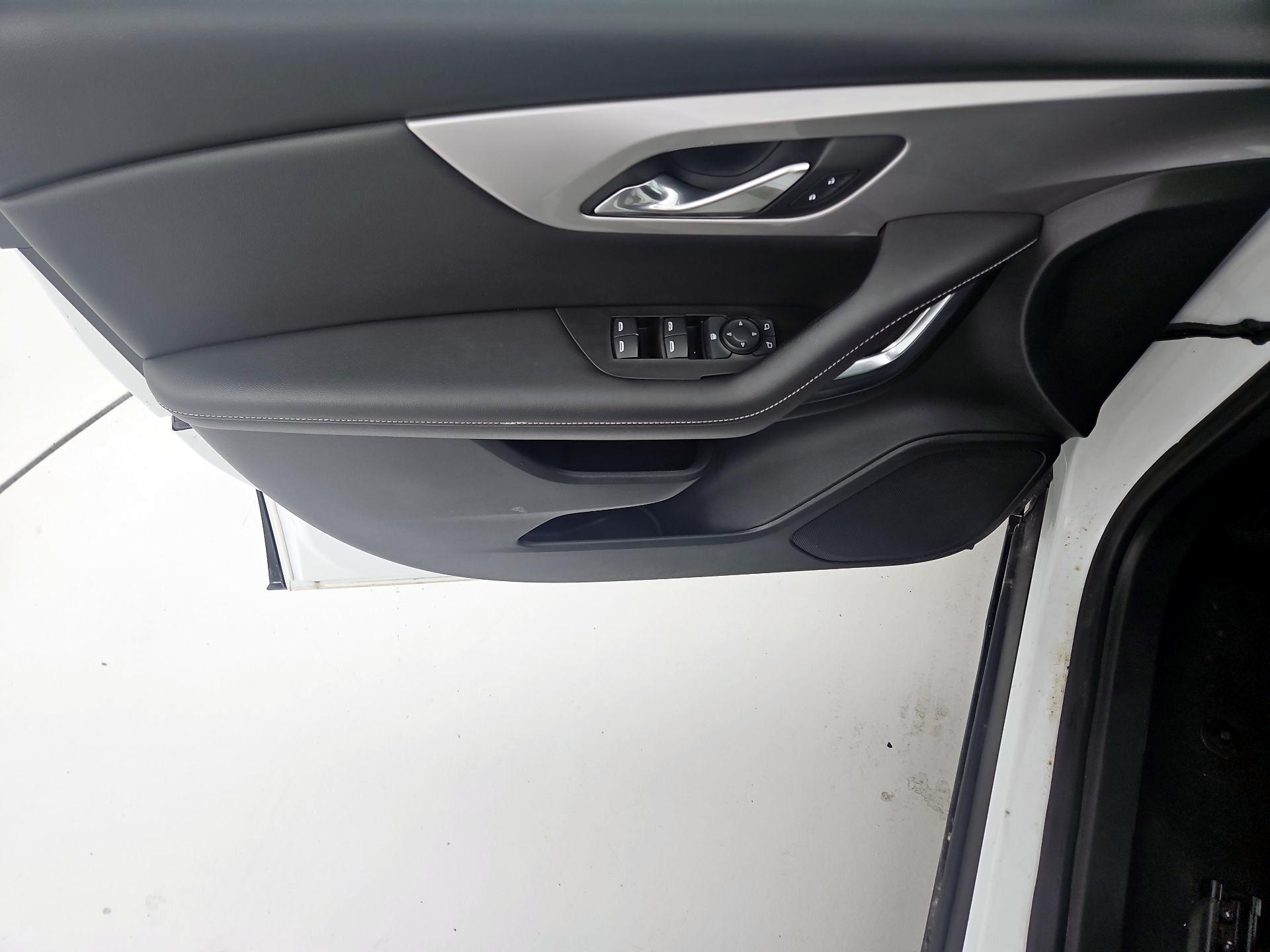 Thumbnail: 2023 Chevrolet Blazer - 12