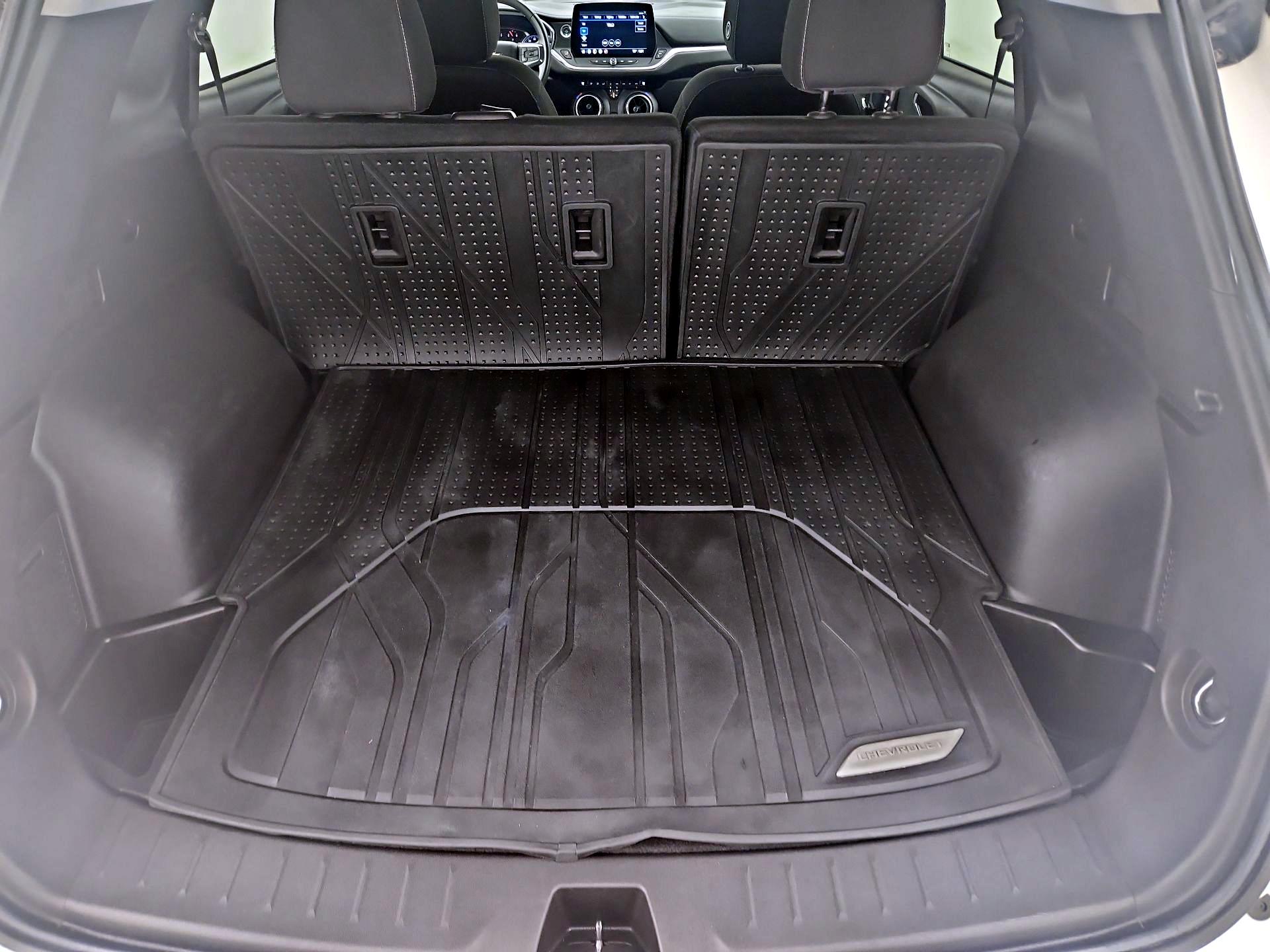 Thumbnail: 2023 Chevrolet Blazer - 20