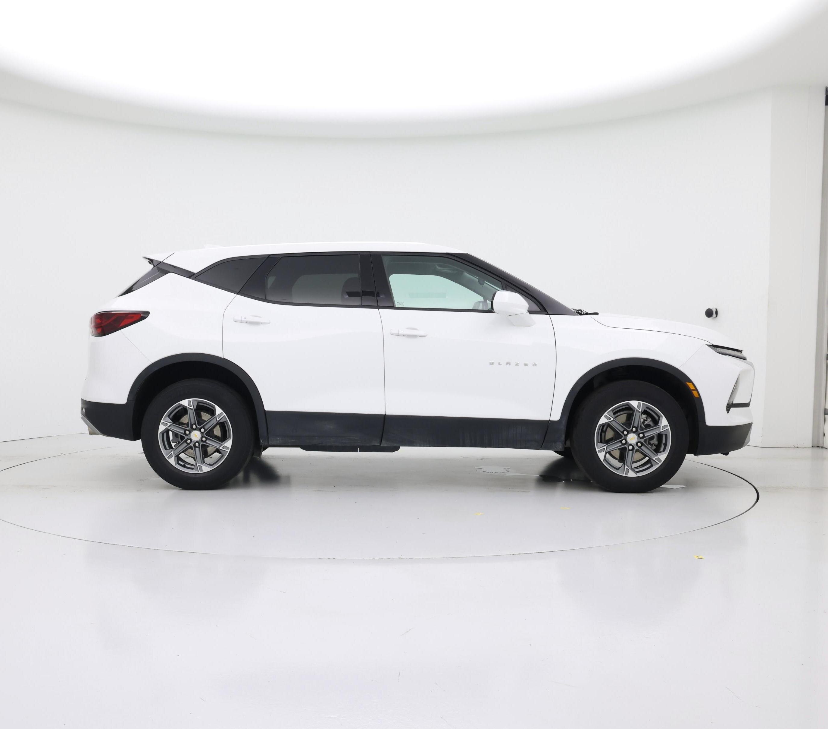 Thumbnail: 2023 Chevrolet Blazer - 7