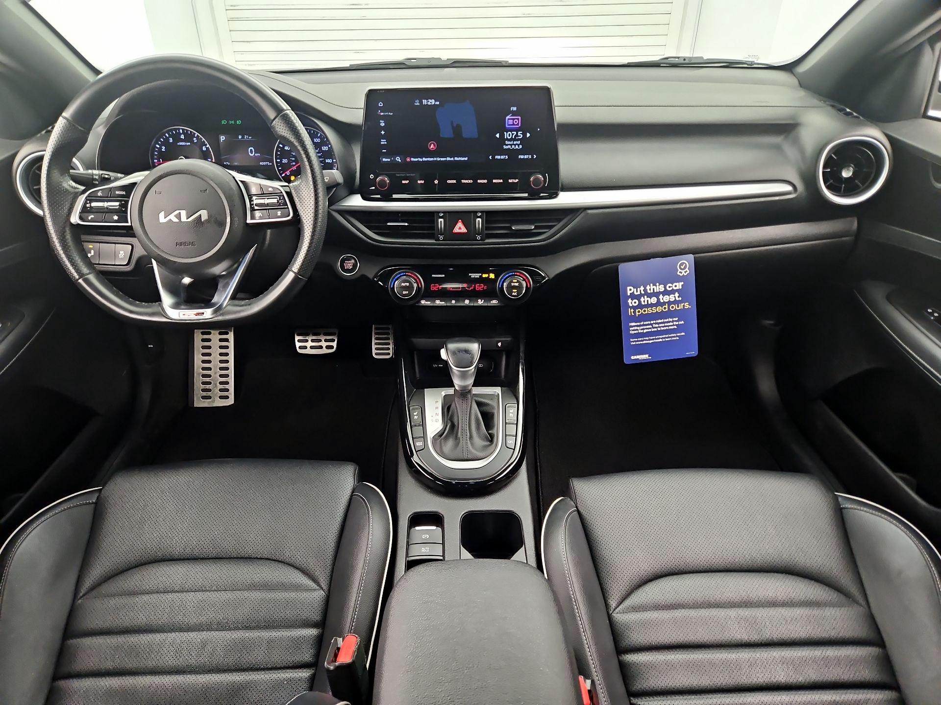 Thumbnail: 2023 Kia Forte - 9