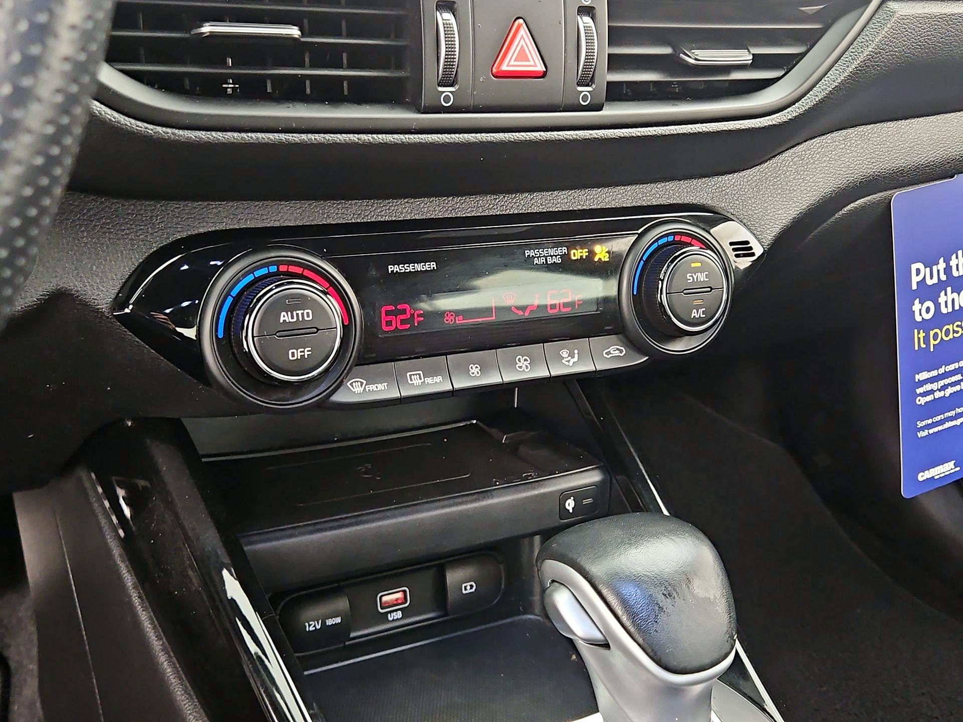 Thumbnail: 2023 Kia Forte - 17