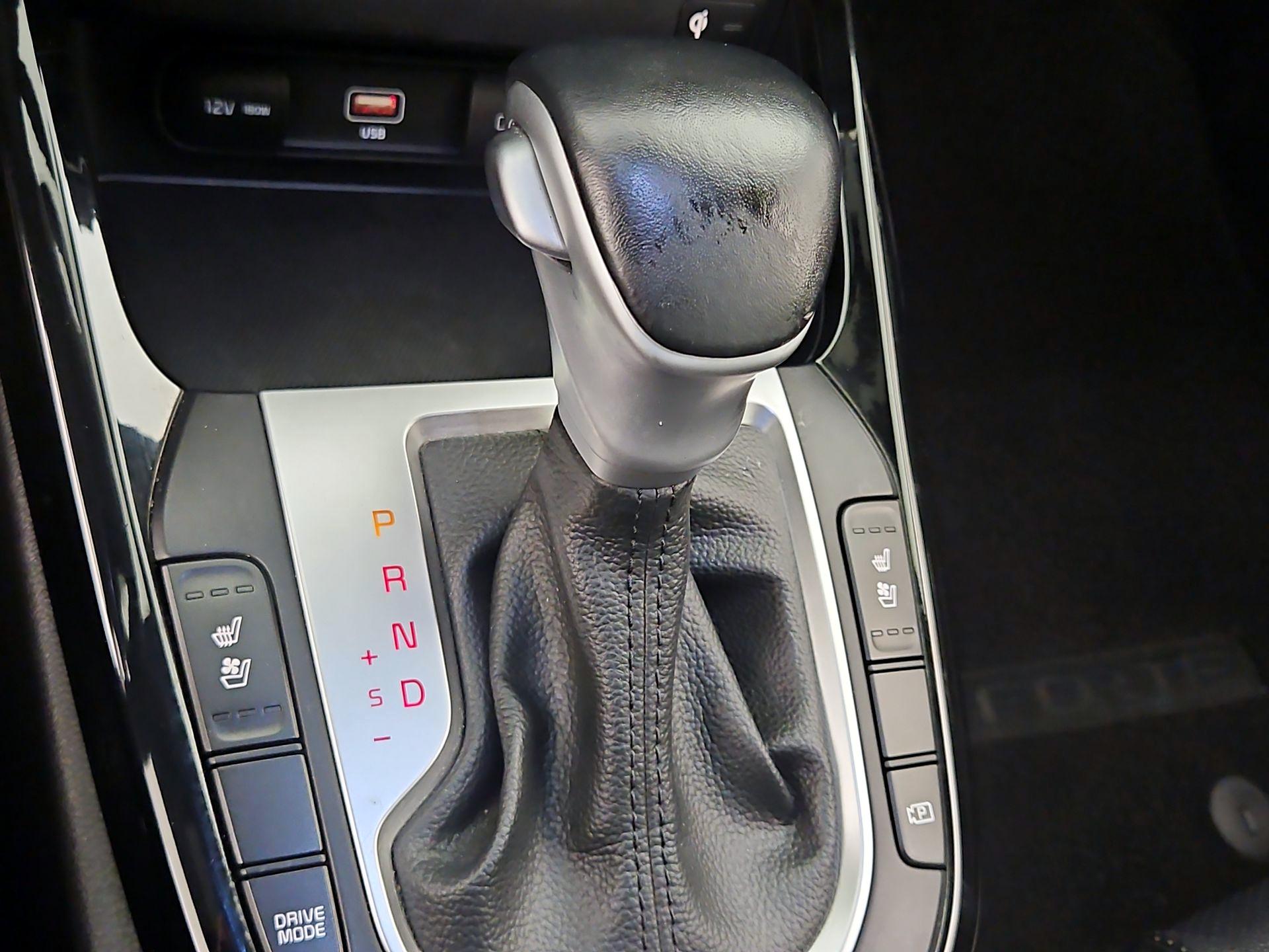 Thumbnail: 2023 Kia Forte - 18