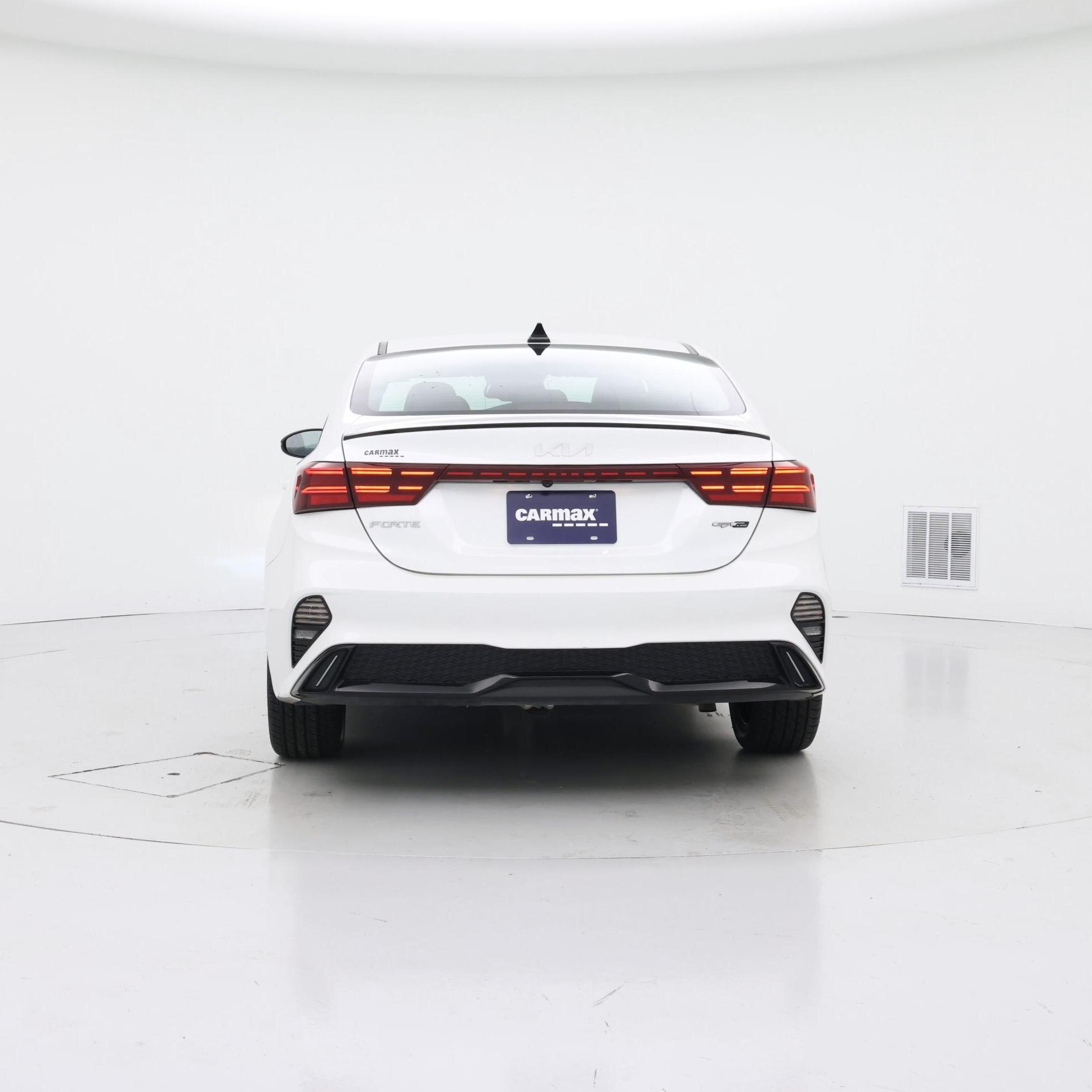 Thumbnail: 2023 Kia Forte - 6