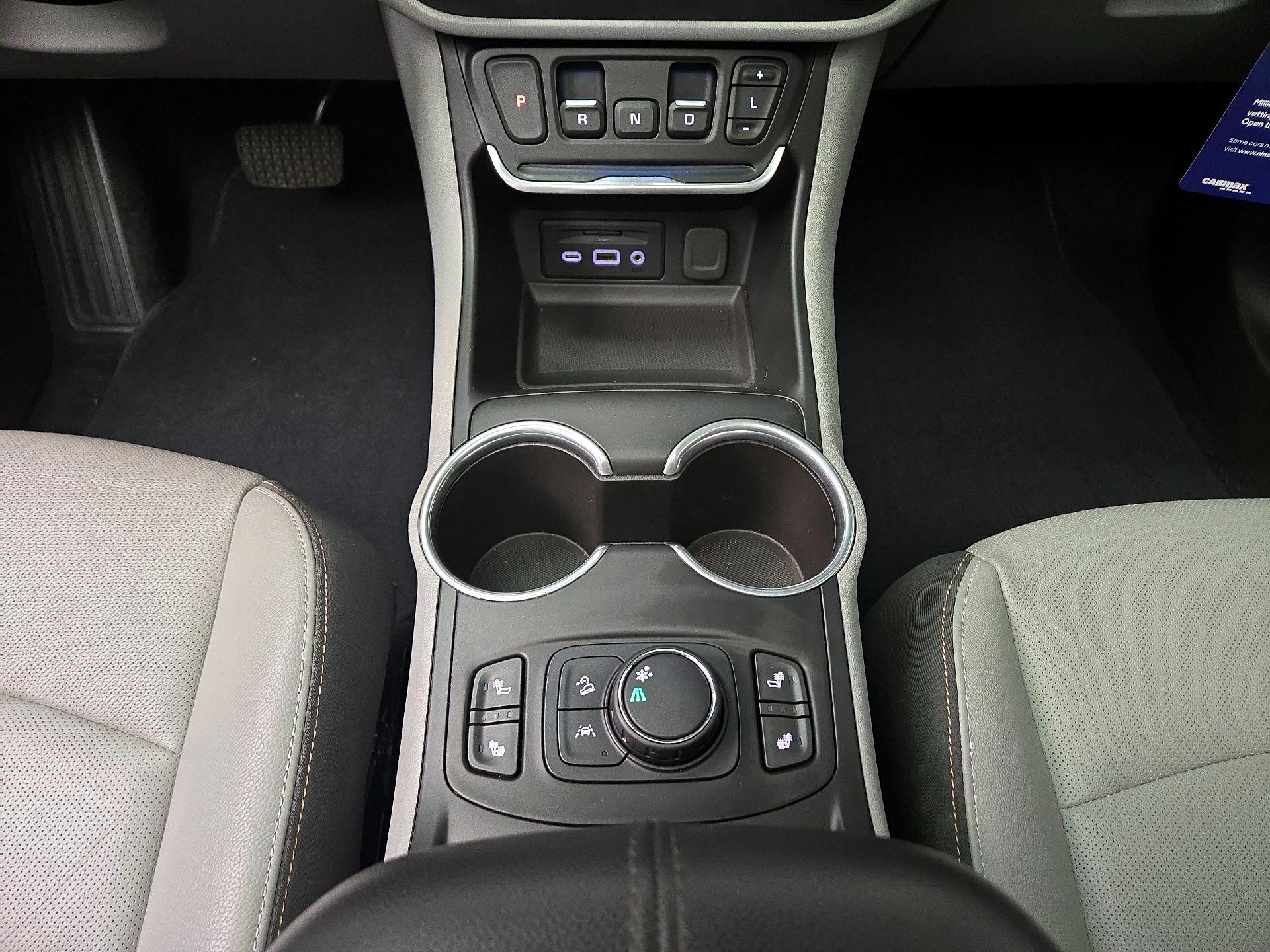 Thumbnail: 2021 GMC Terrain - 18