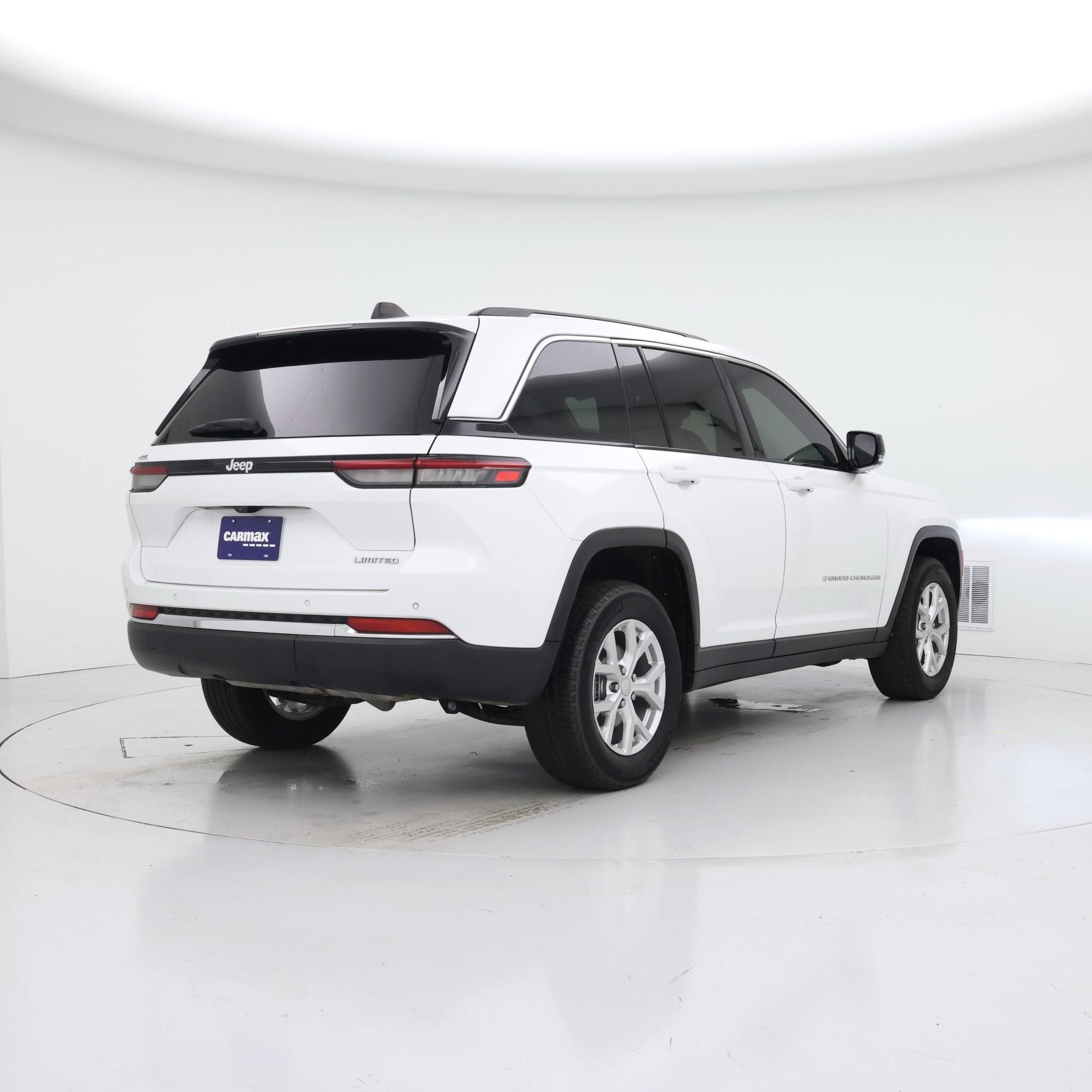 Thumbnail: 2023 Jeep Grand Cherokee - 8