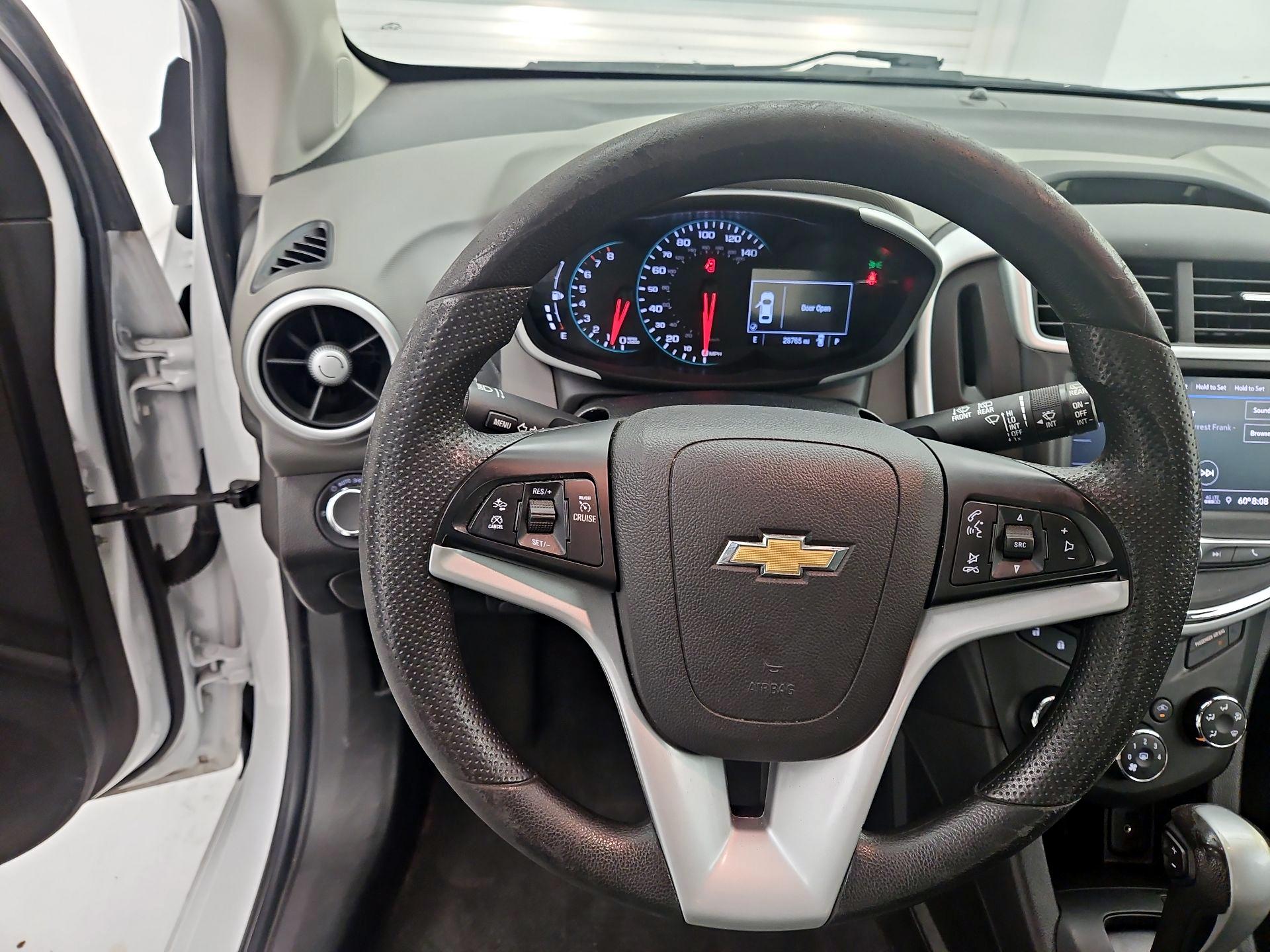 Thumbnail: 2020 Chevrolet Sonic - 10