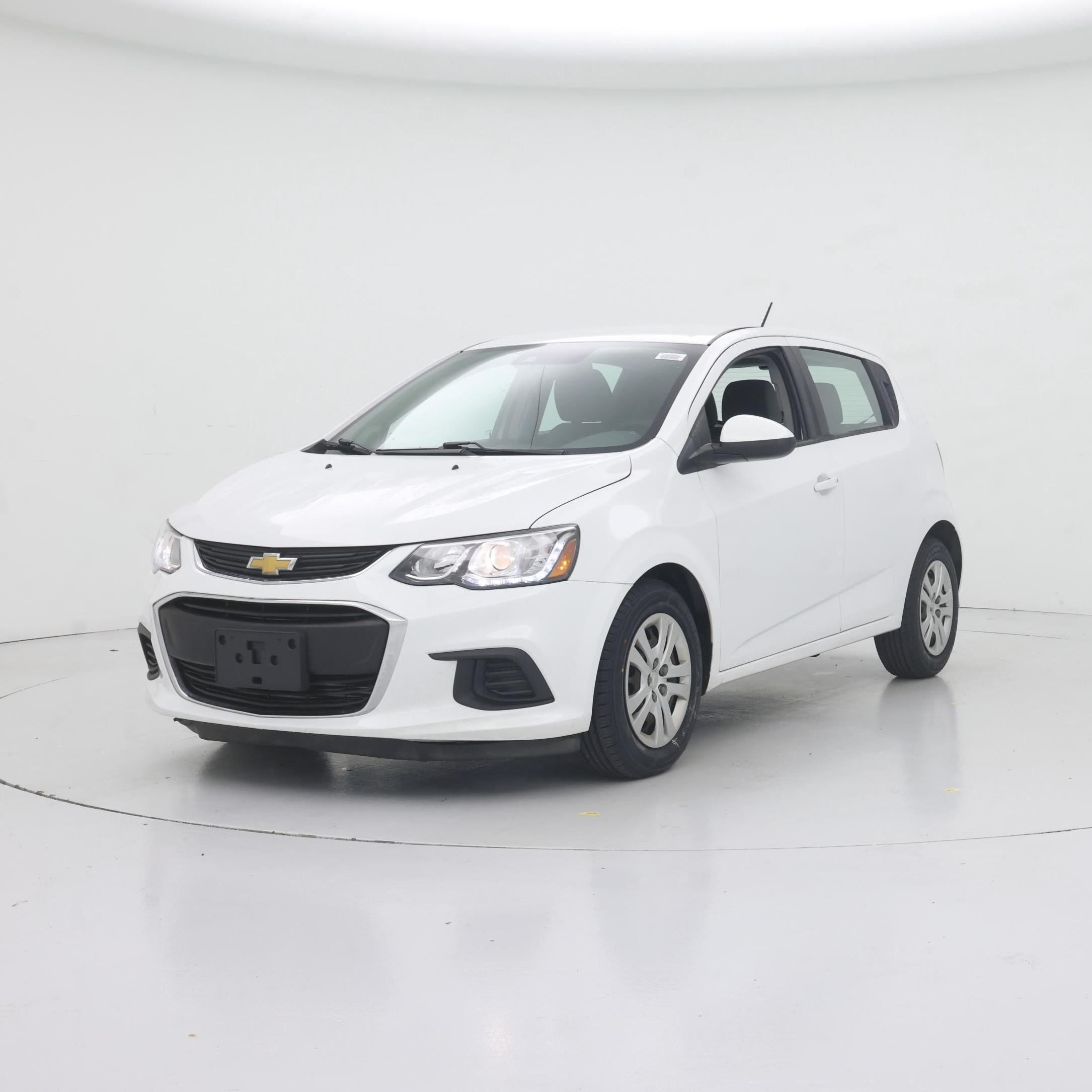 Thumbnail: 2020 Chevrolet Sonic - 4