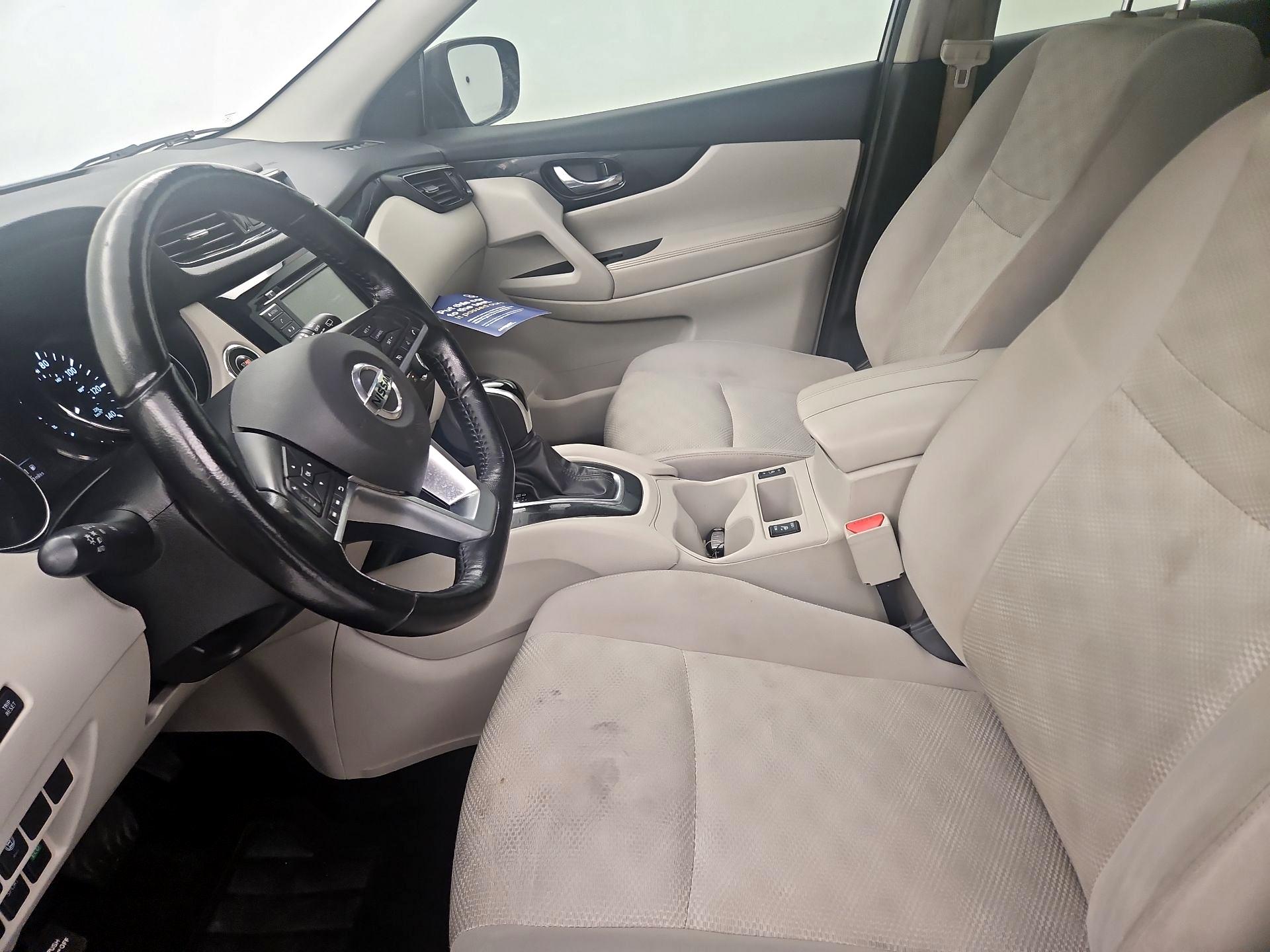 Thumbnail: 2021 Nissan Rogue Sport - 11