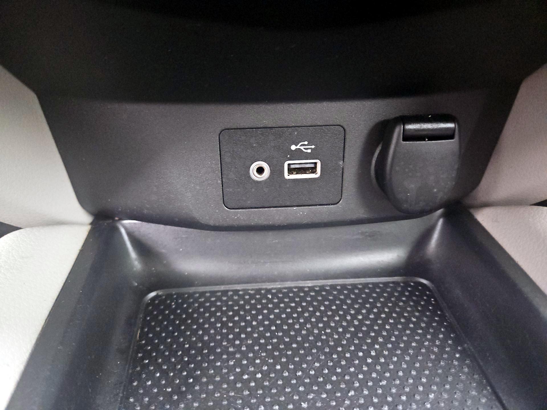 Thumbnail: 2021 Nissan Rogue Sport - 18