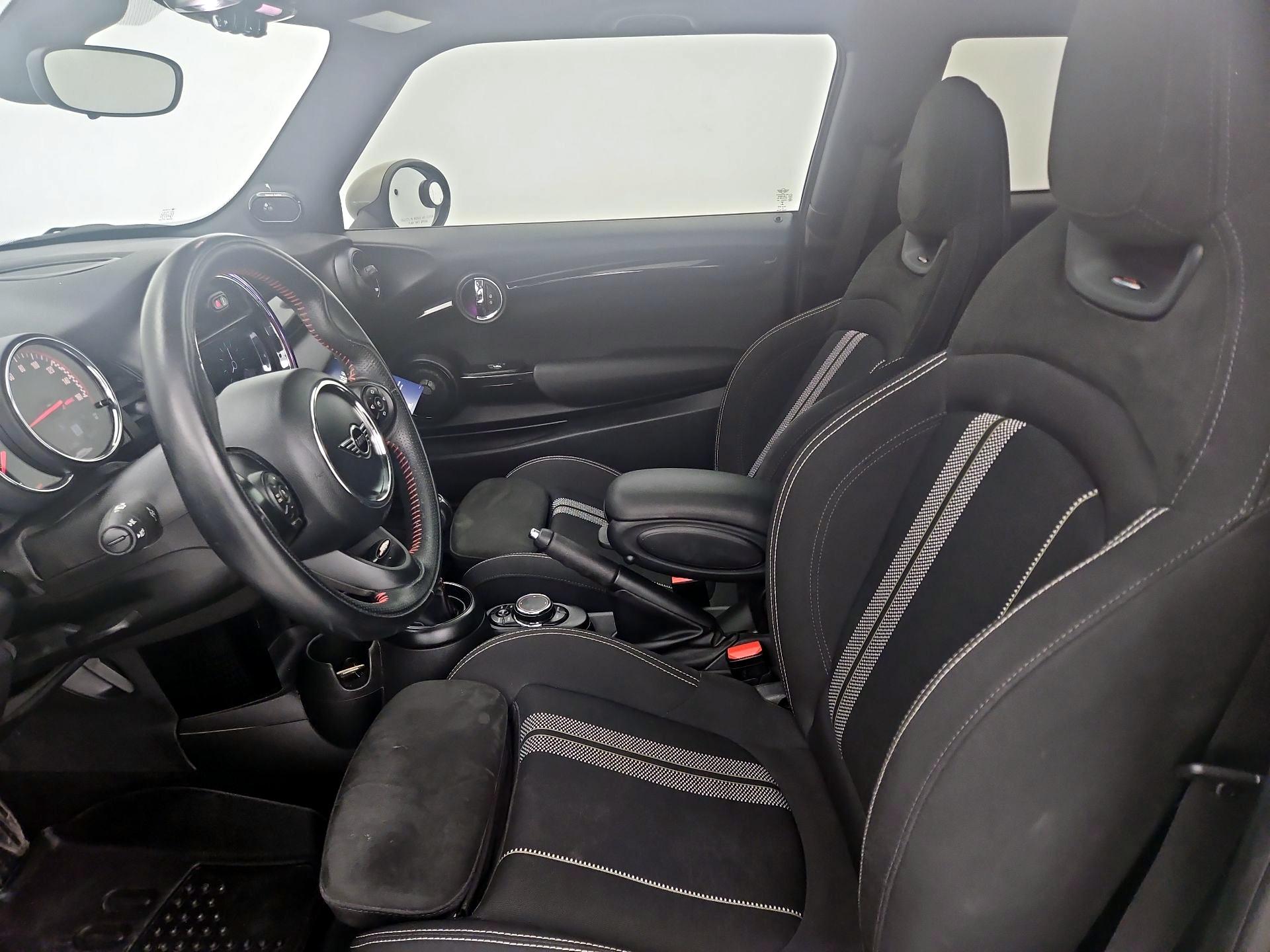 Thumbnail: 2019 MINI Cooper Hardtop - 11