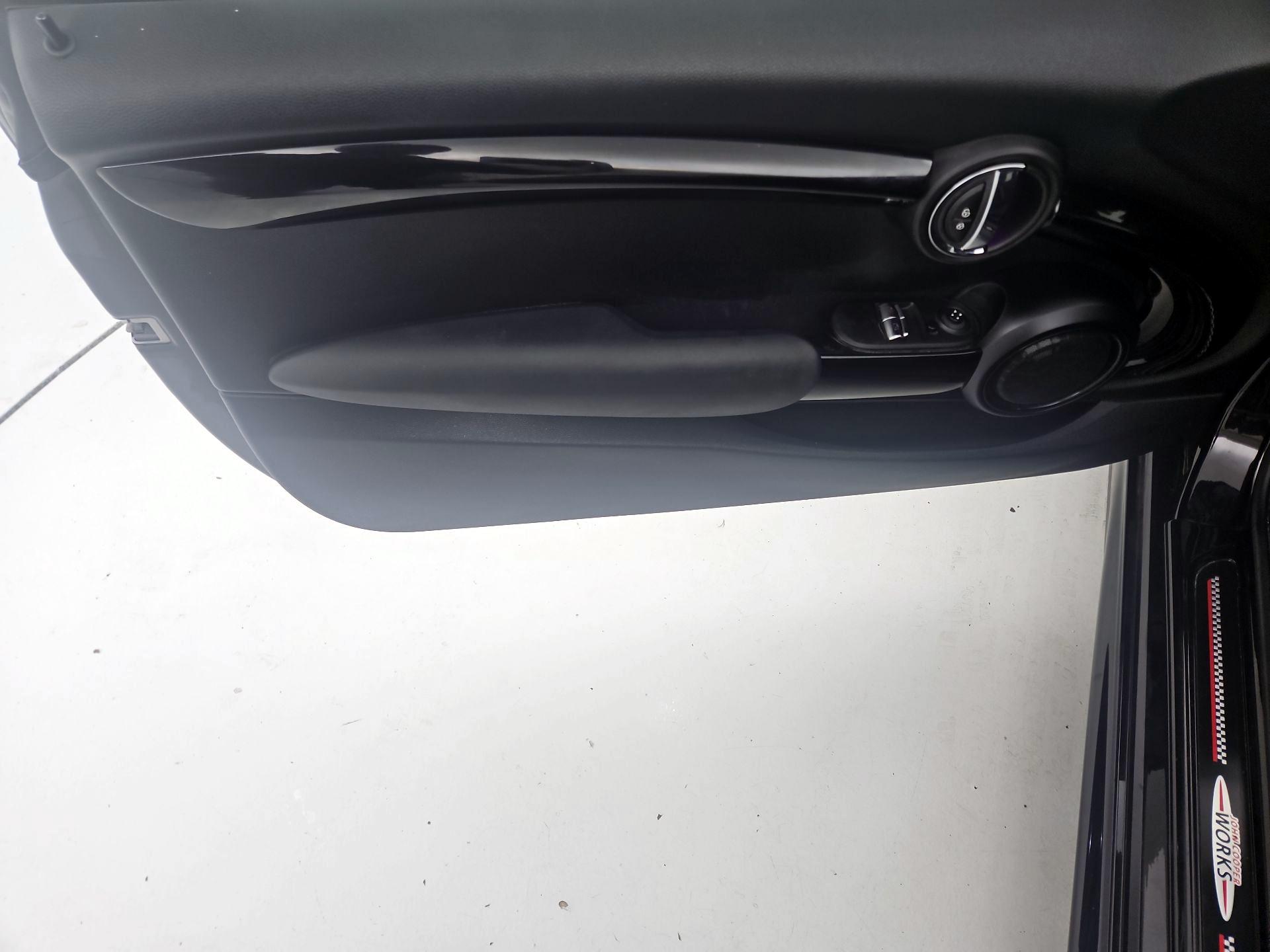 Thumbnail: 2019 MINI Cooper Hardtop - 12