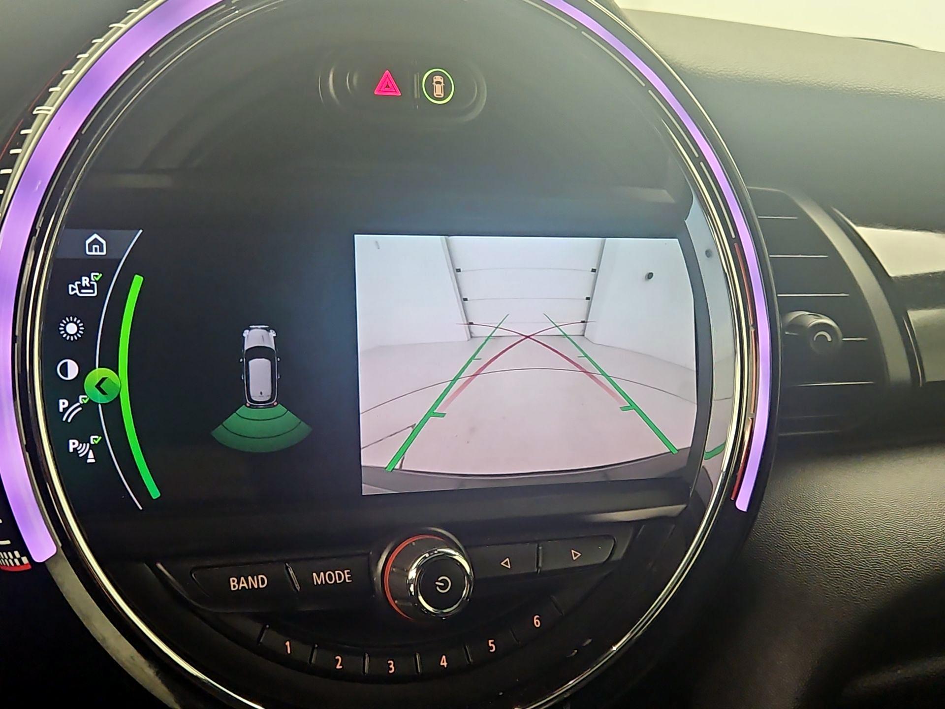 Thumbnail: 2019 MINI Cooper Hardtop - 14