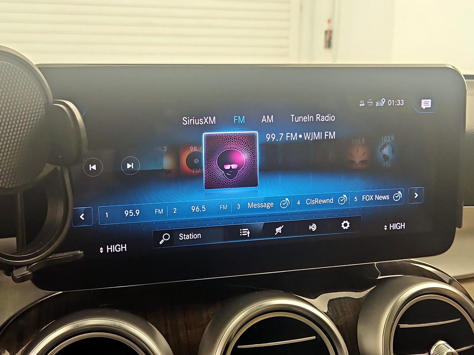 Thumbnail: 2022 Mercedes-Benz GLC - 15