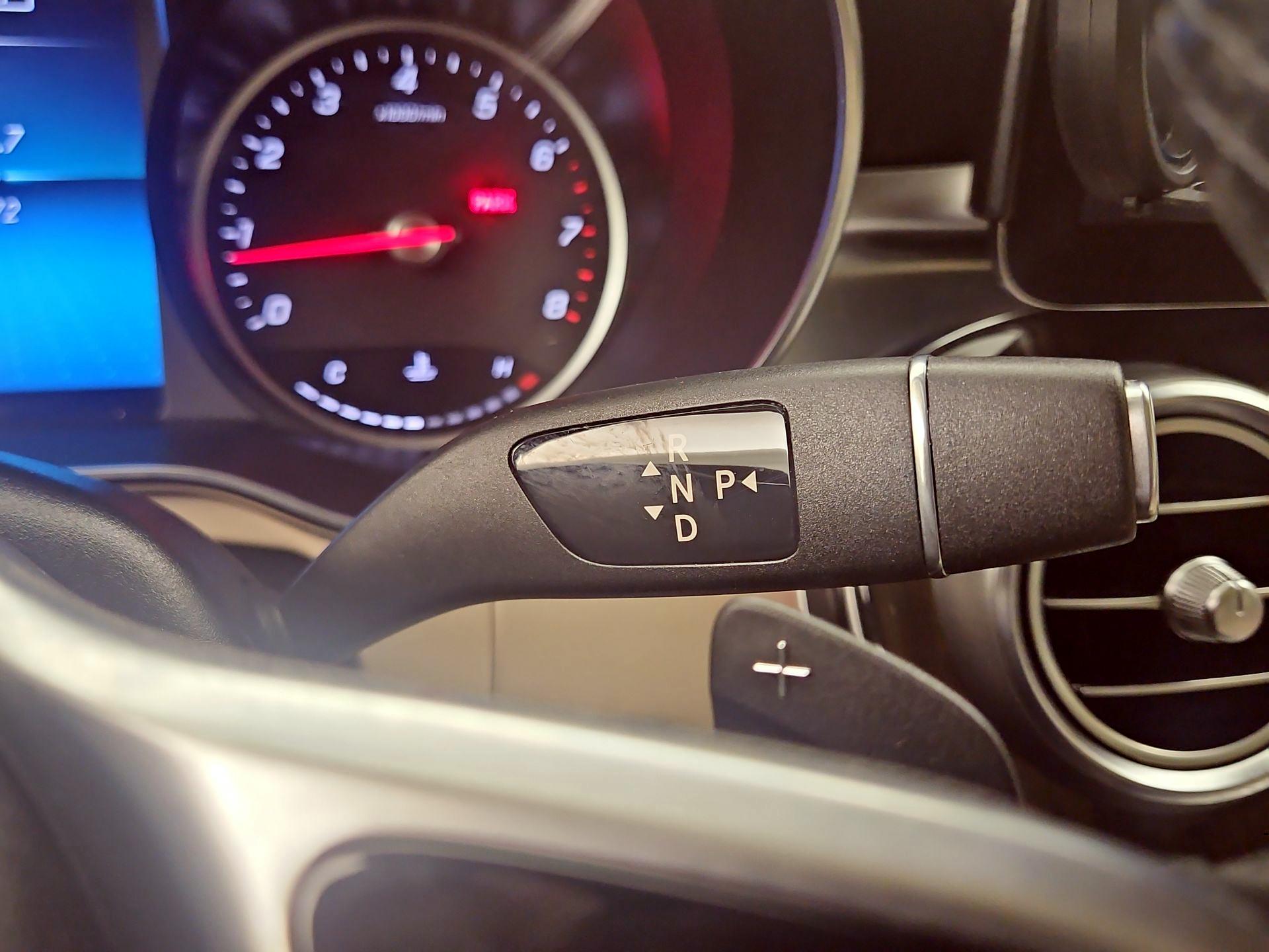 Thumbnail: 2022 Mercedes-Benz GLC - 17