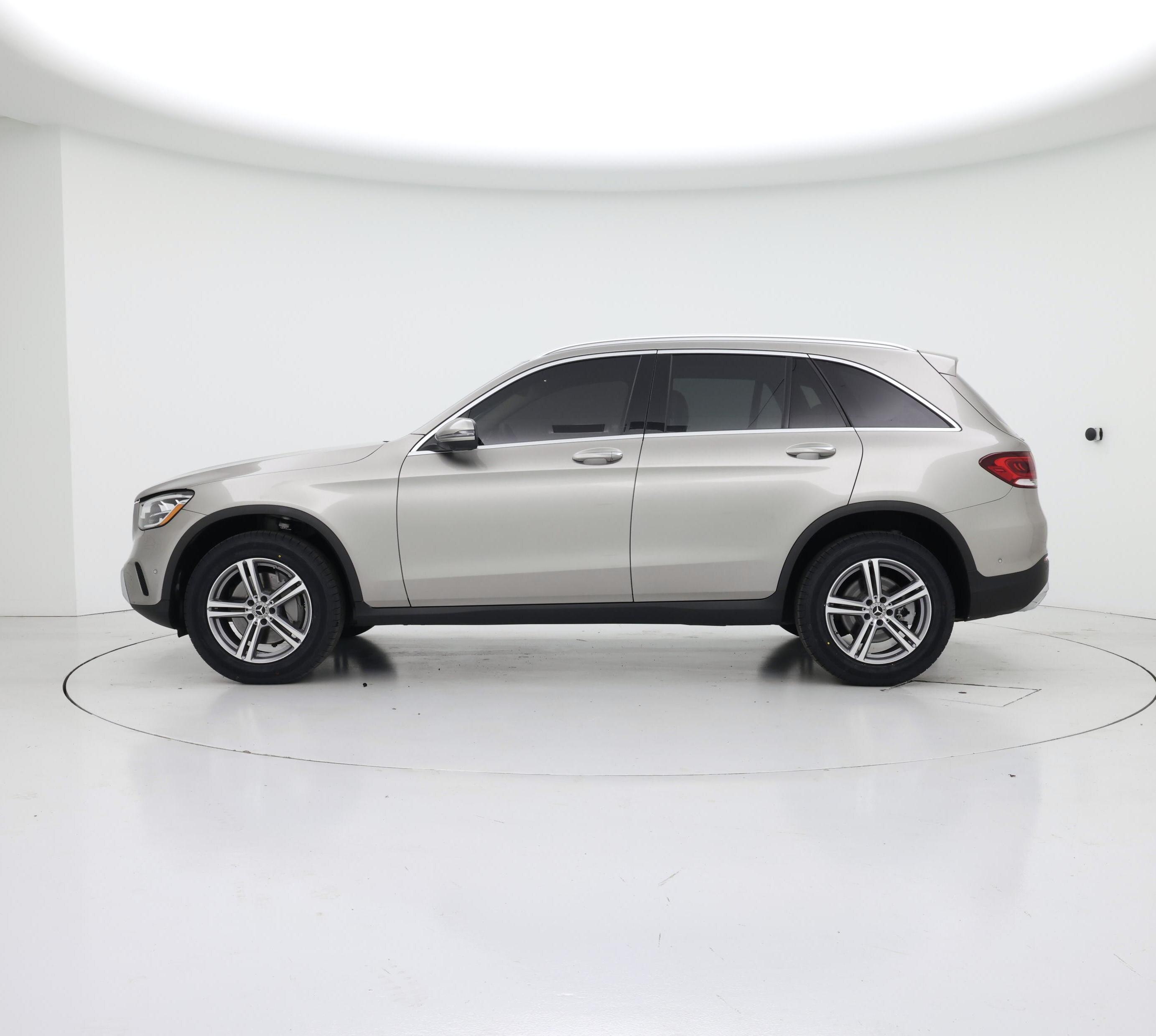 Thumbnail: 2022 Mercedes-Benz GLC - 3