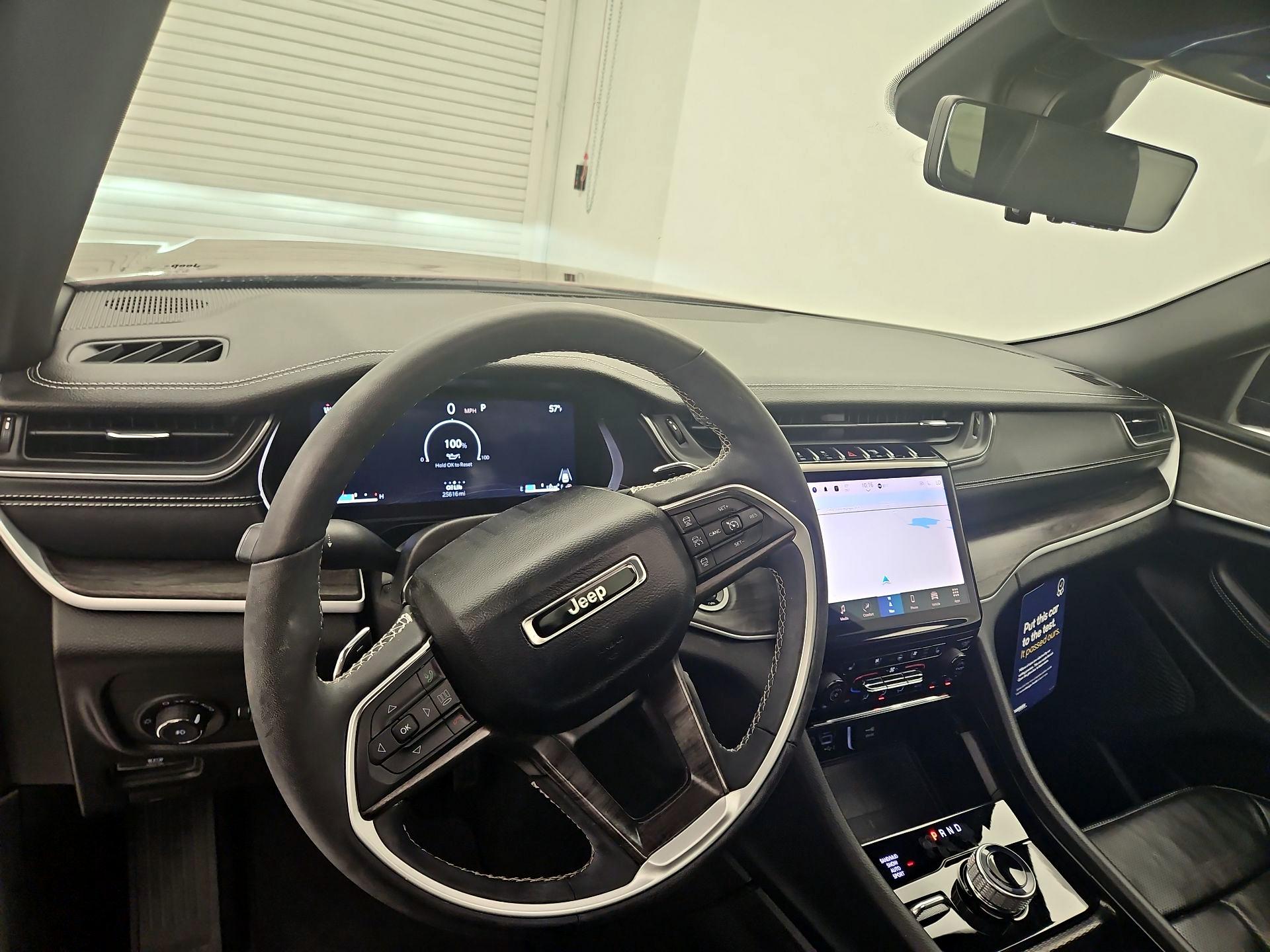 Thumbnail: 2024 Jeep Grand Cherokee L - 9